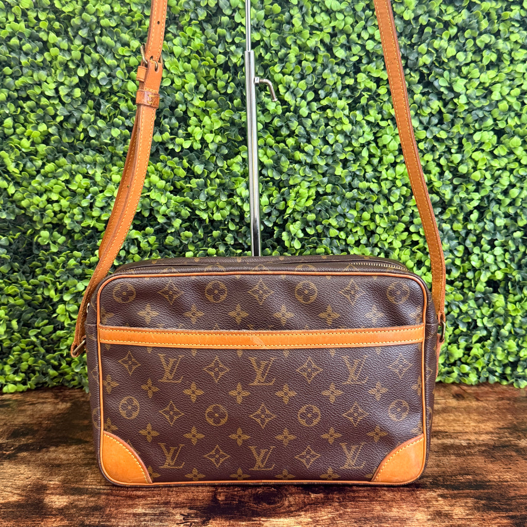 Louis Vuitton Monogram Trocadero 30