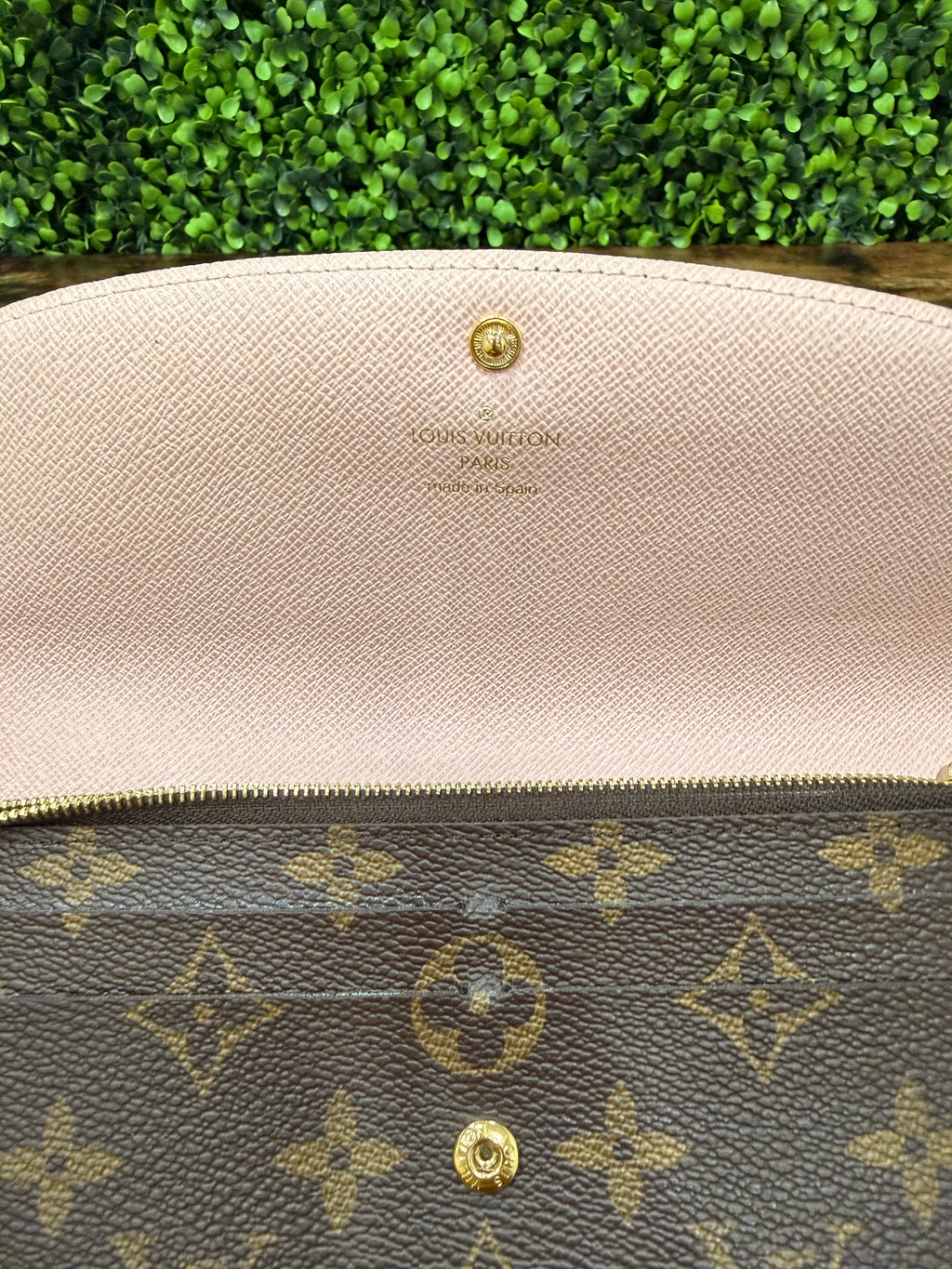 Louis Vuitton Classic Emilie Wallet Monogram