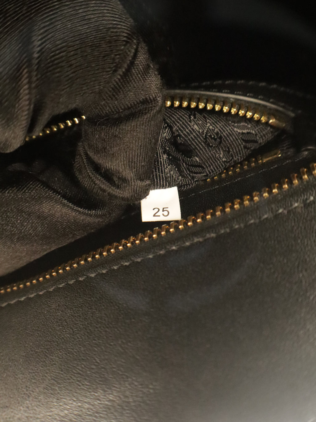 Prada Esplanade Saffiano Leather Bicolor Red/Black
