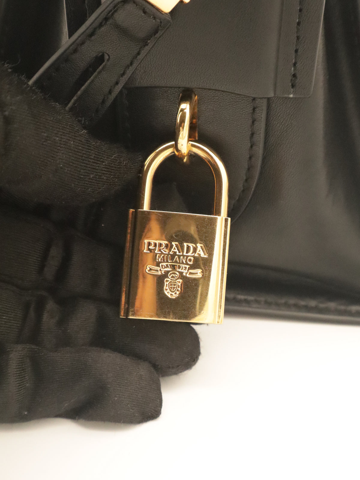 Prada Esplanade Saffiano Leather Bicolor Red/Black