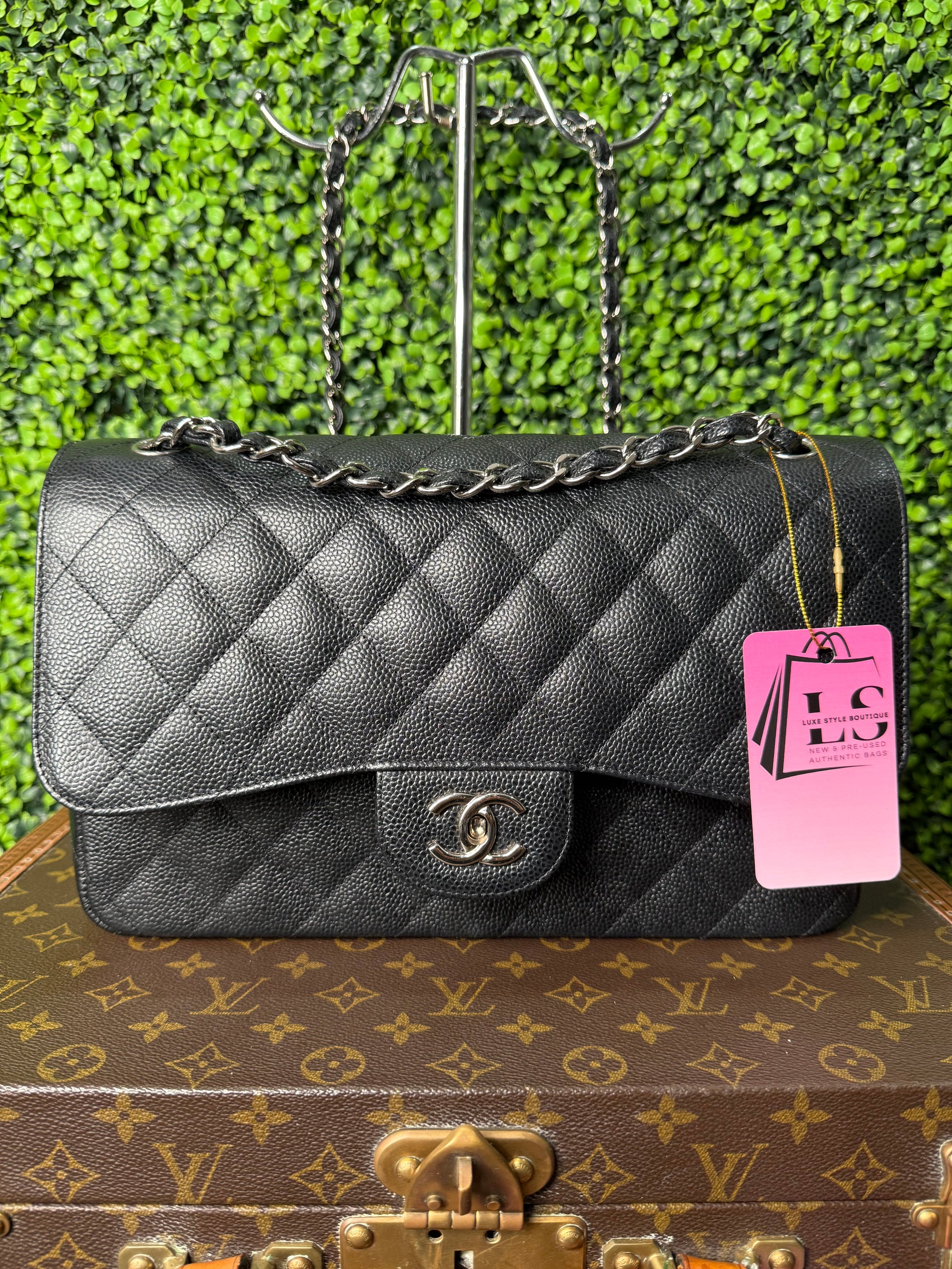 Chanel Jumbo Classic Double Flap