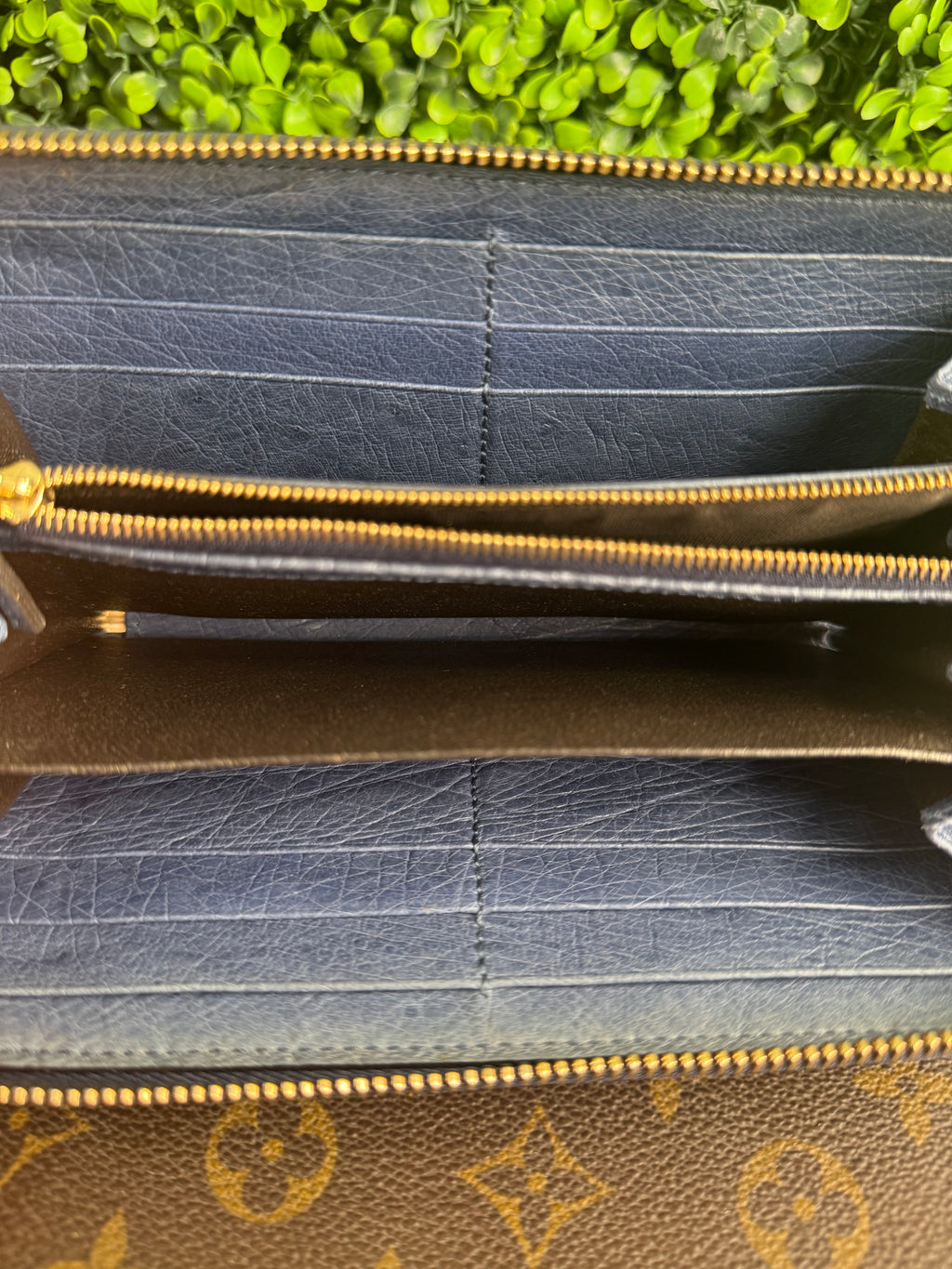 Gucci Blue Leather Ostrich Wallet