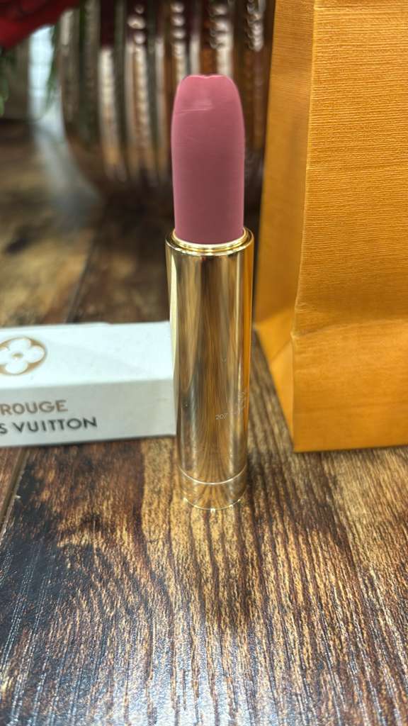 Louis Vuitton Makeup Rouge Matte RFL 207 Sensual Wave Refill