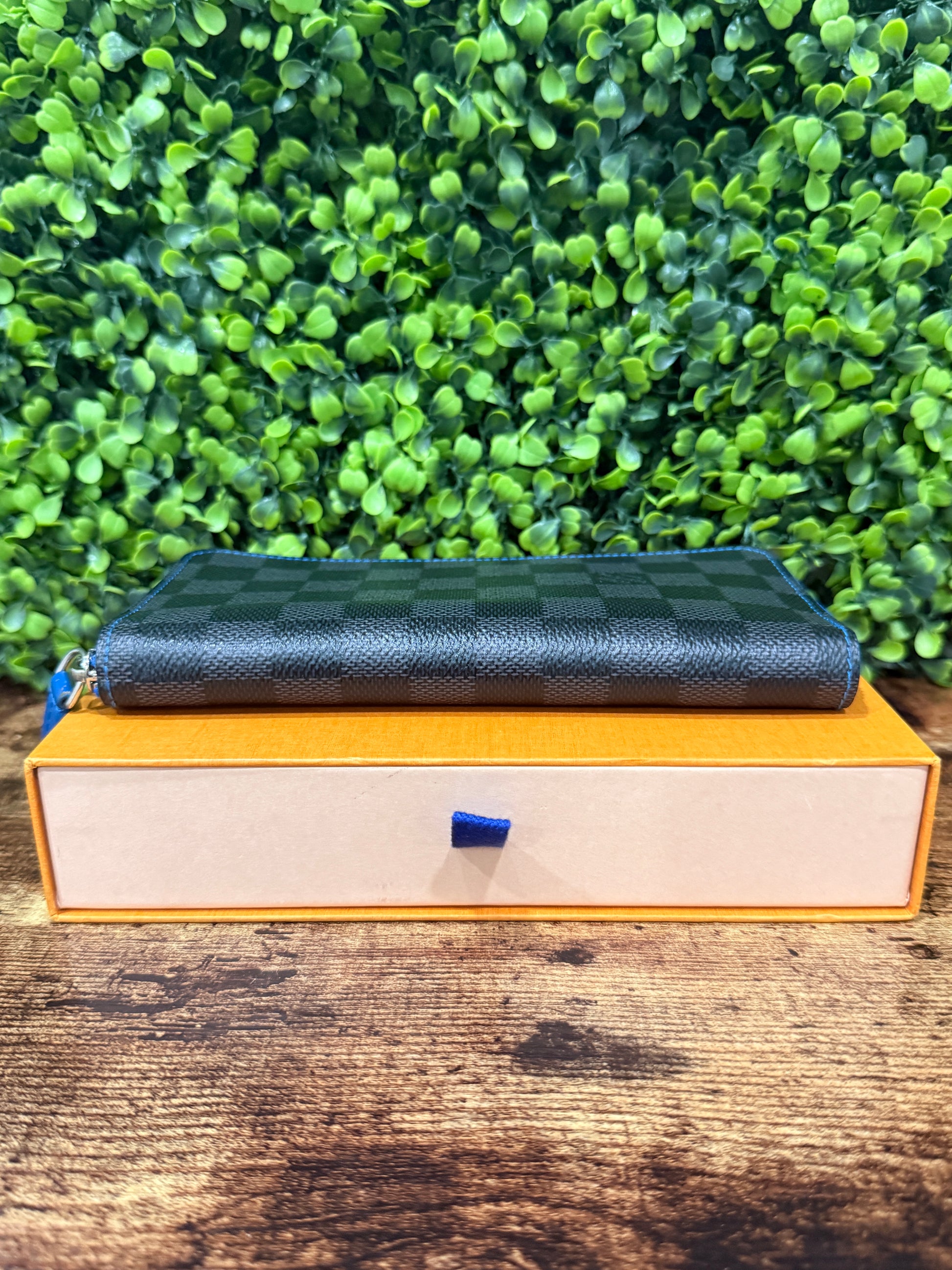 Louis Vuitton Damier Graphite Vasco Wallet