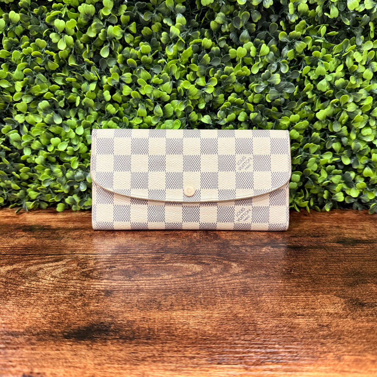 Louis Vuitton Emilie Wallet Azur