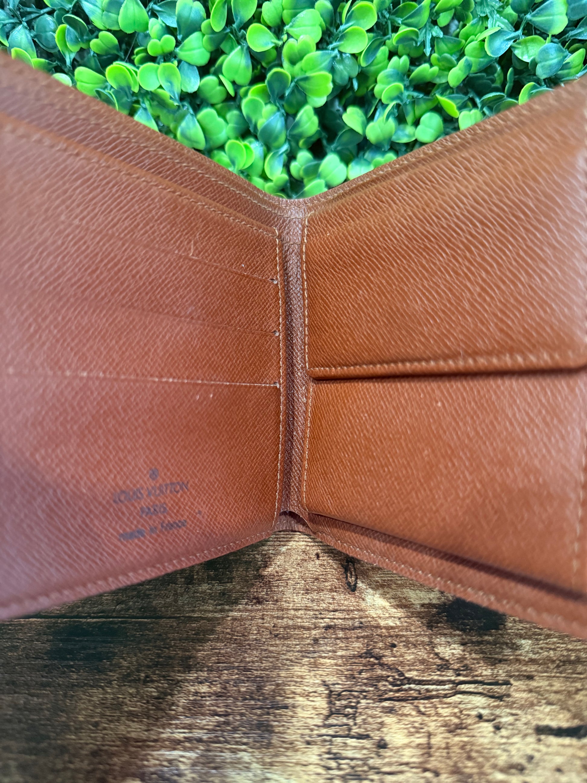 Louis Vuitton Mens Wallet Monogram