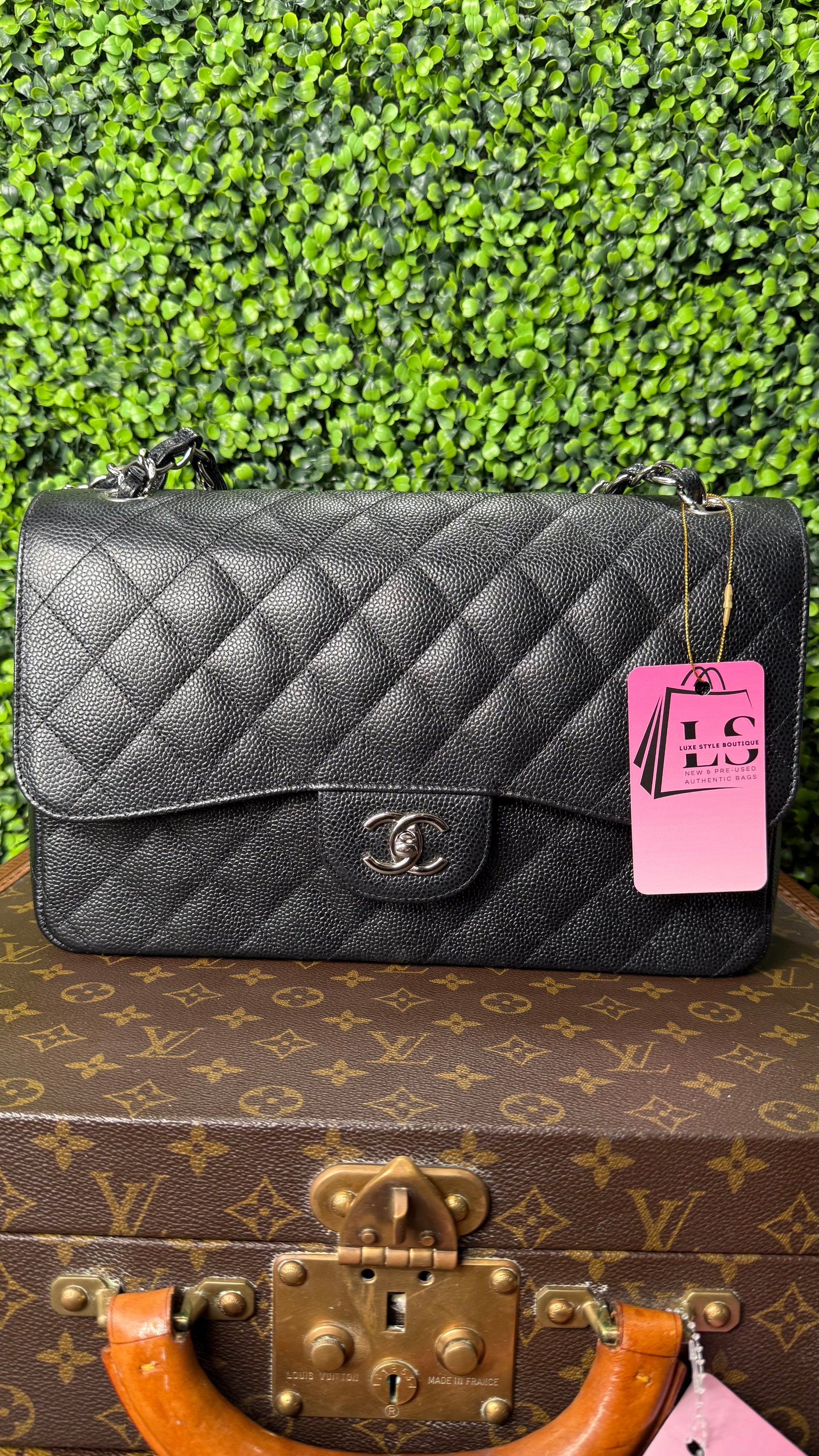 Chanel Jumbo Classic Double Flap