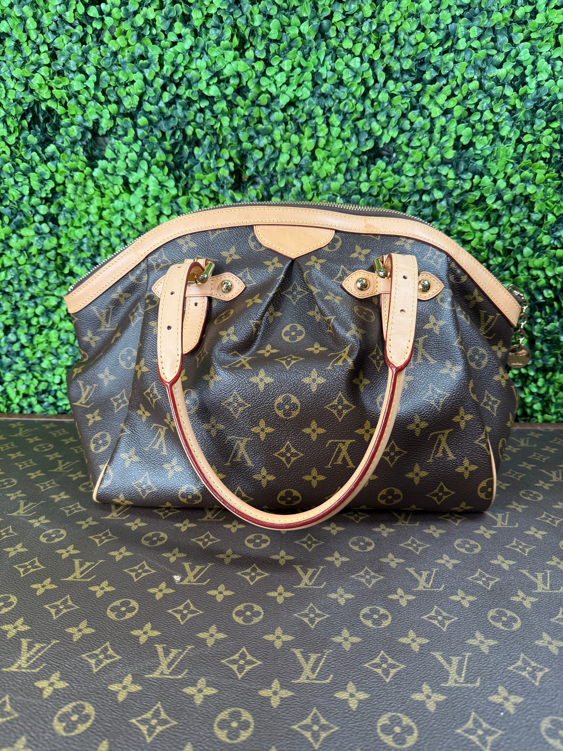 Louis Vuitton Tivoli GM Monogram