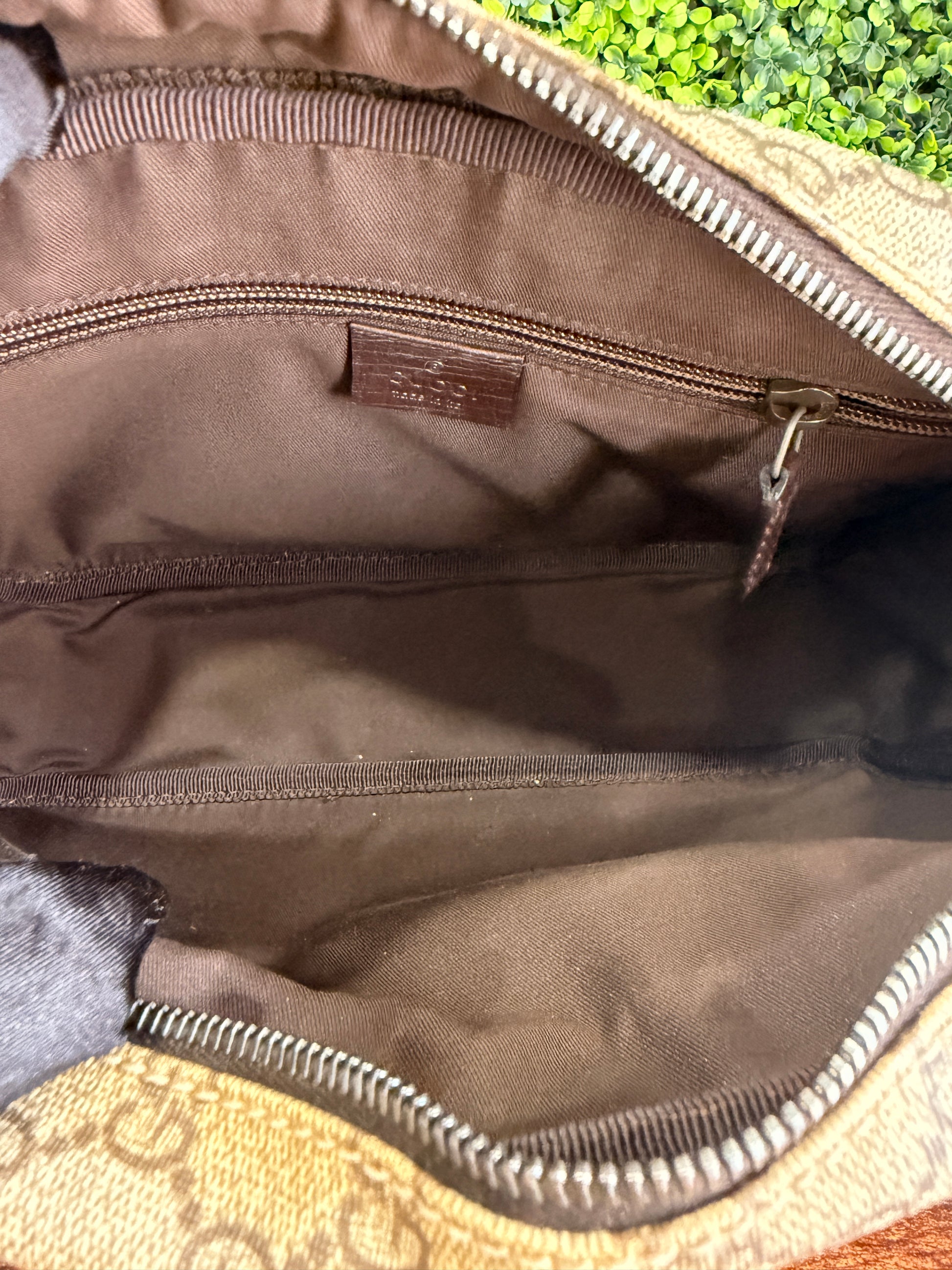 Gucci GG Supreme Messenger Bag