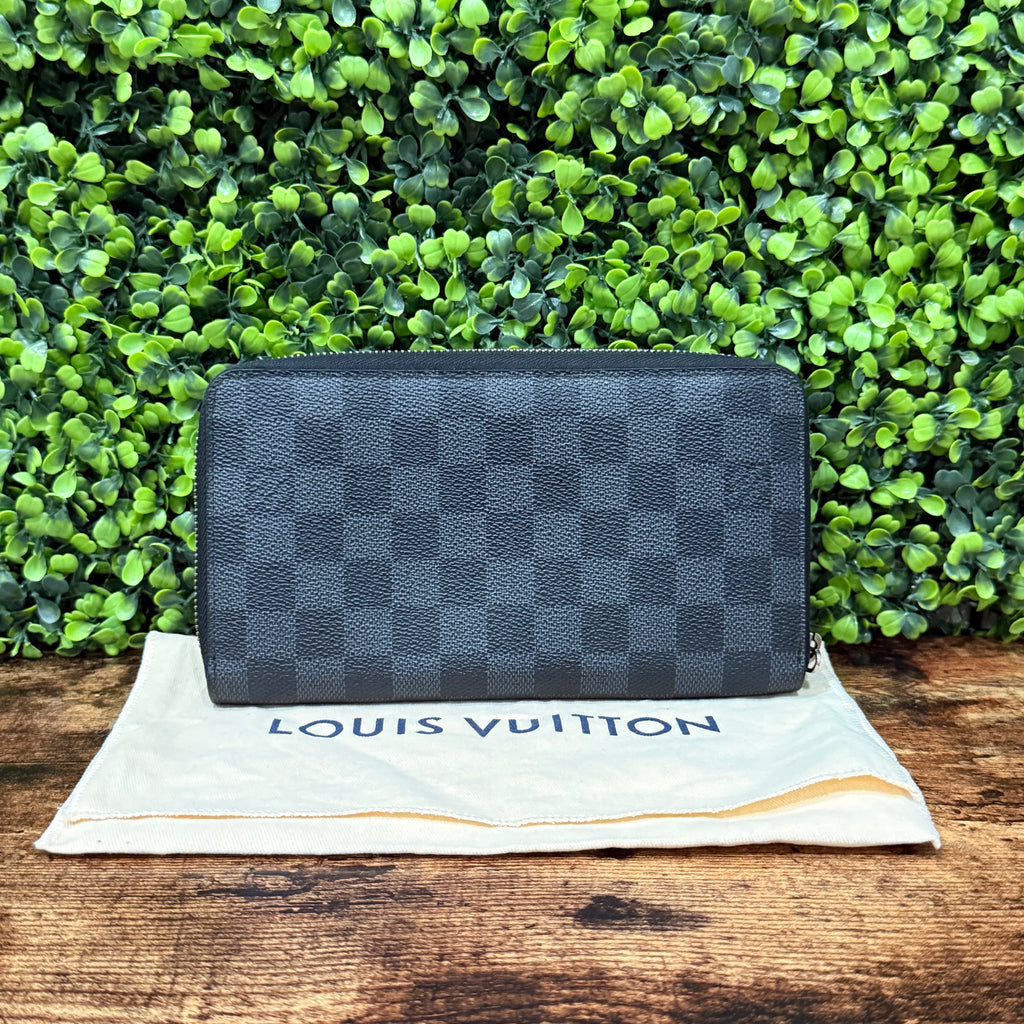 Louis Vuitton Damier Graphite Zippy Organizer Wallet