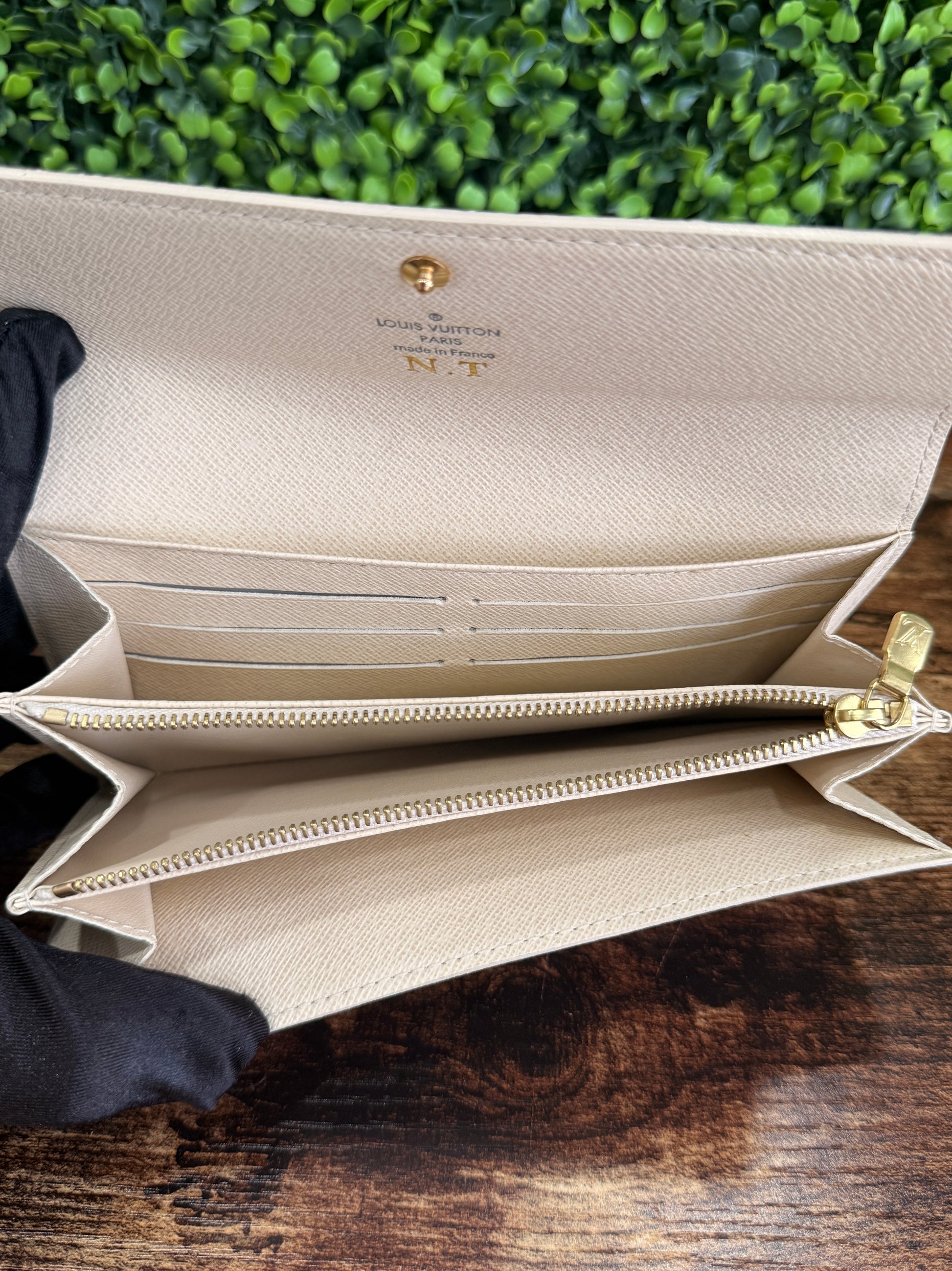 Louis Vuitton Sarah Wallet Damier Azur