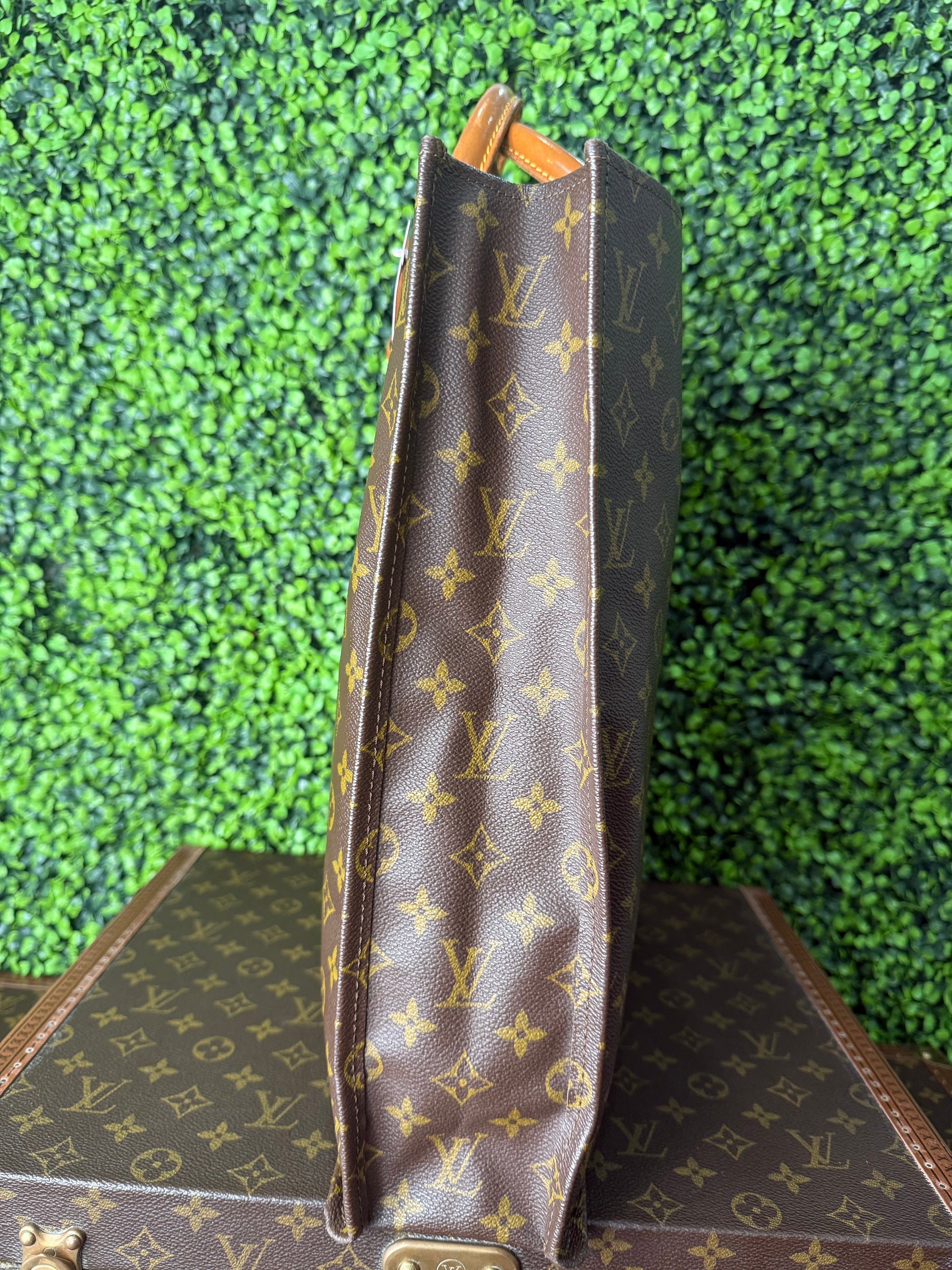 Louis Vuitton Sac Plat Monogram