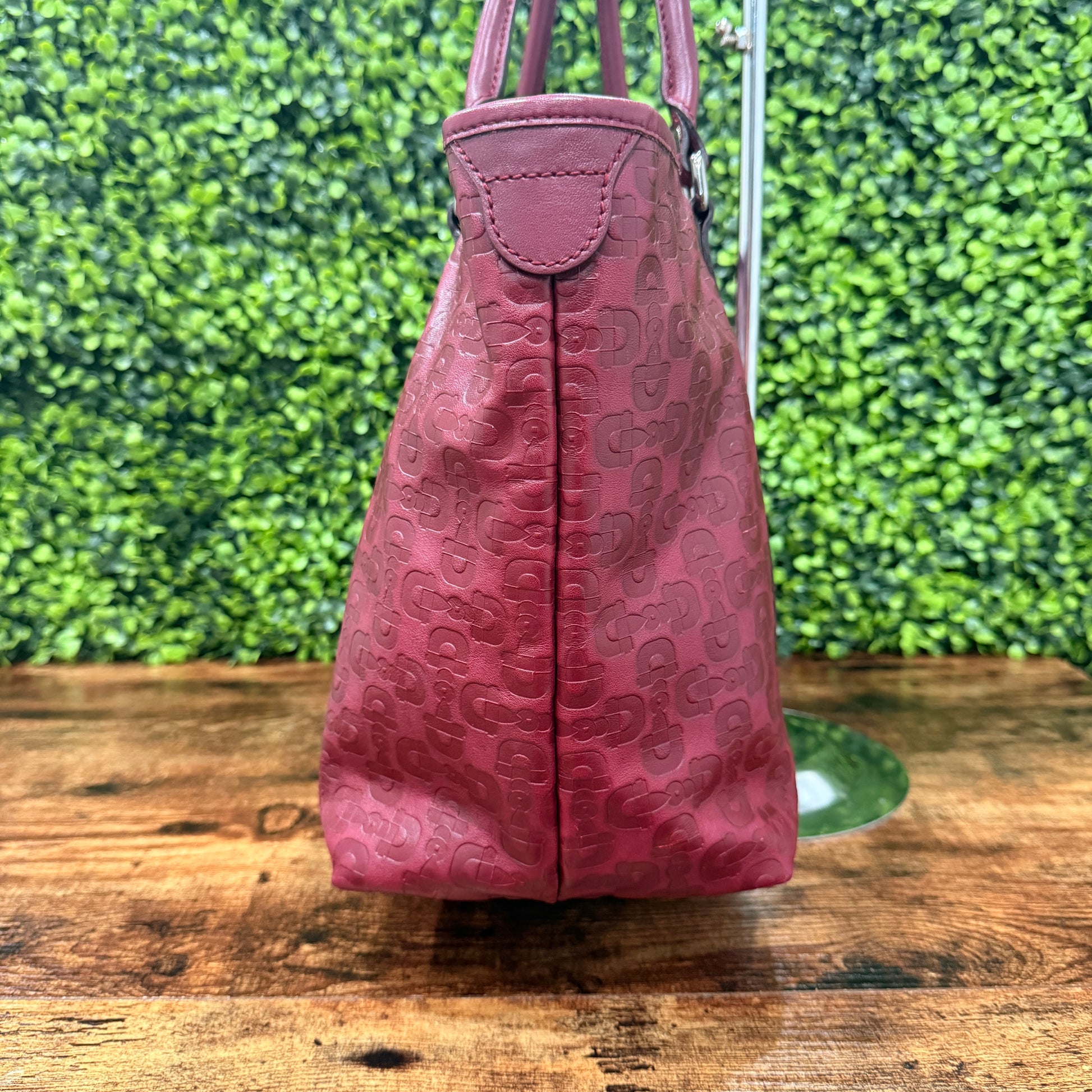 Gucci Tote Embossed Leather Bag