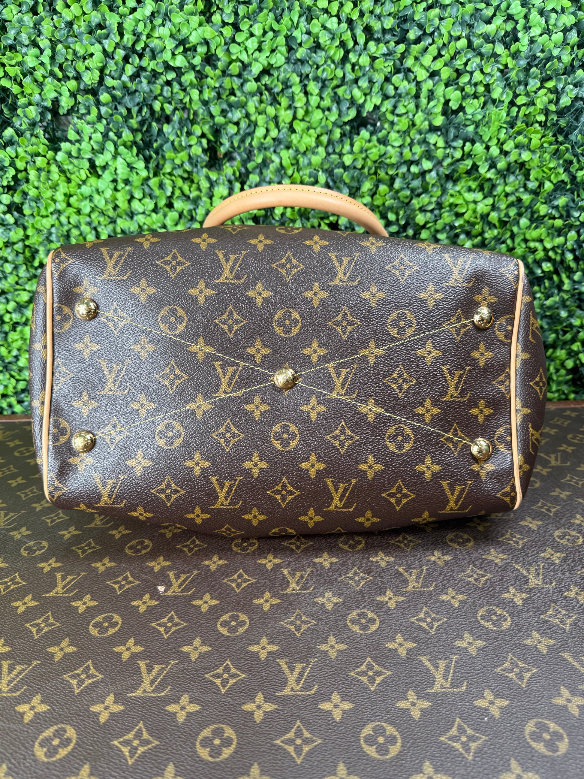 Louis Vuitton Tivoli GM Monogram