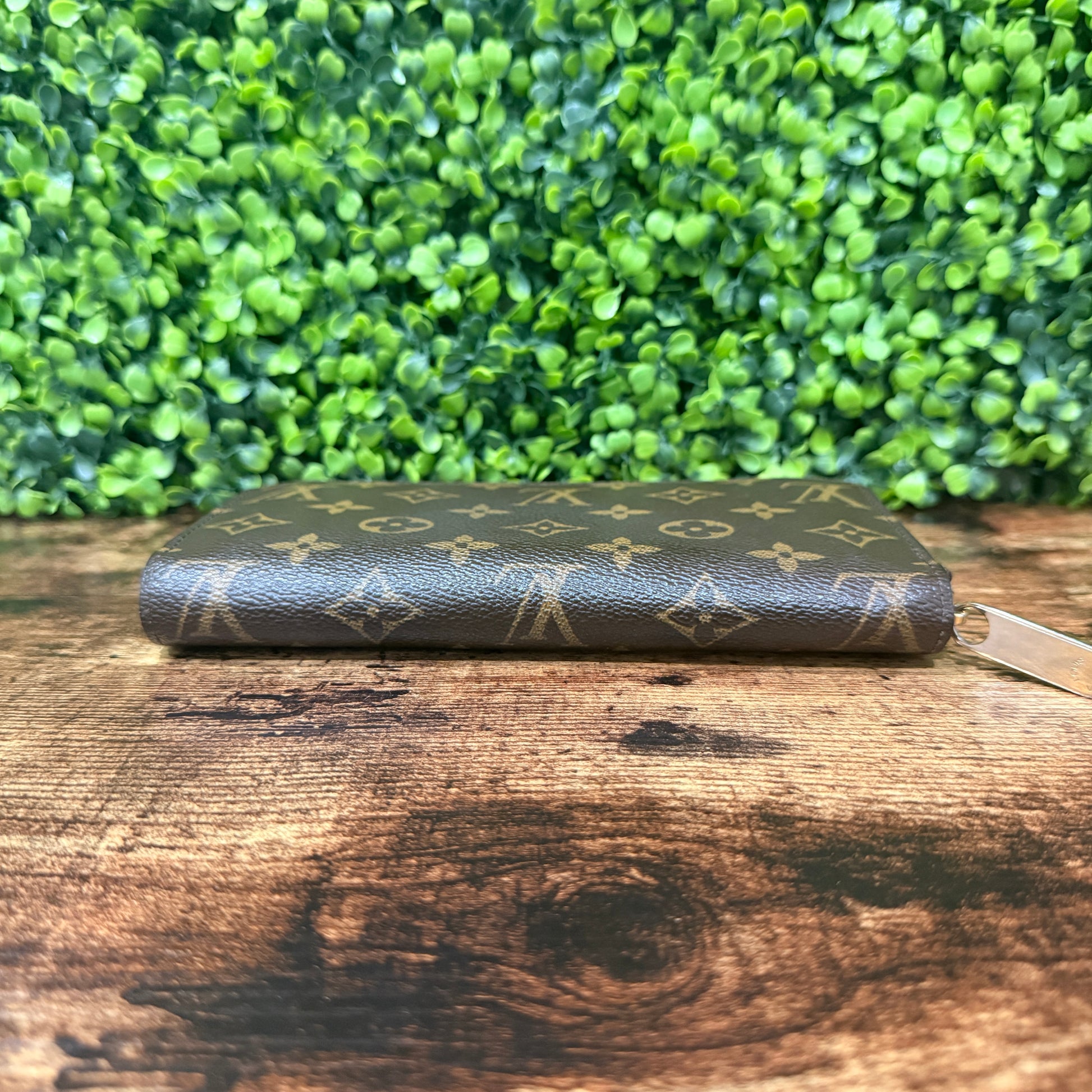 Louis Vuitton Zippy Wallet Monogram