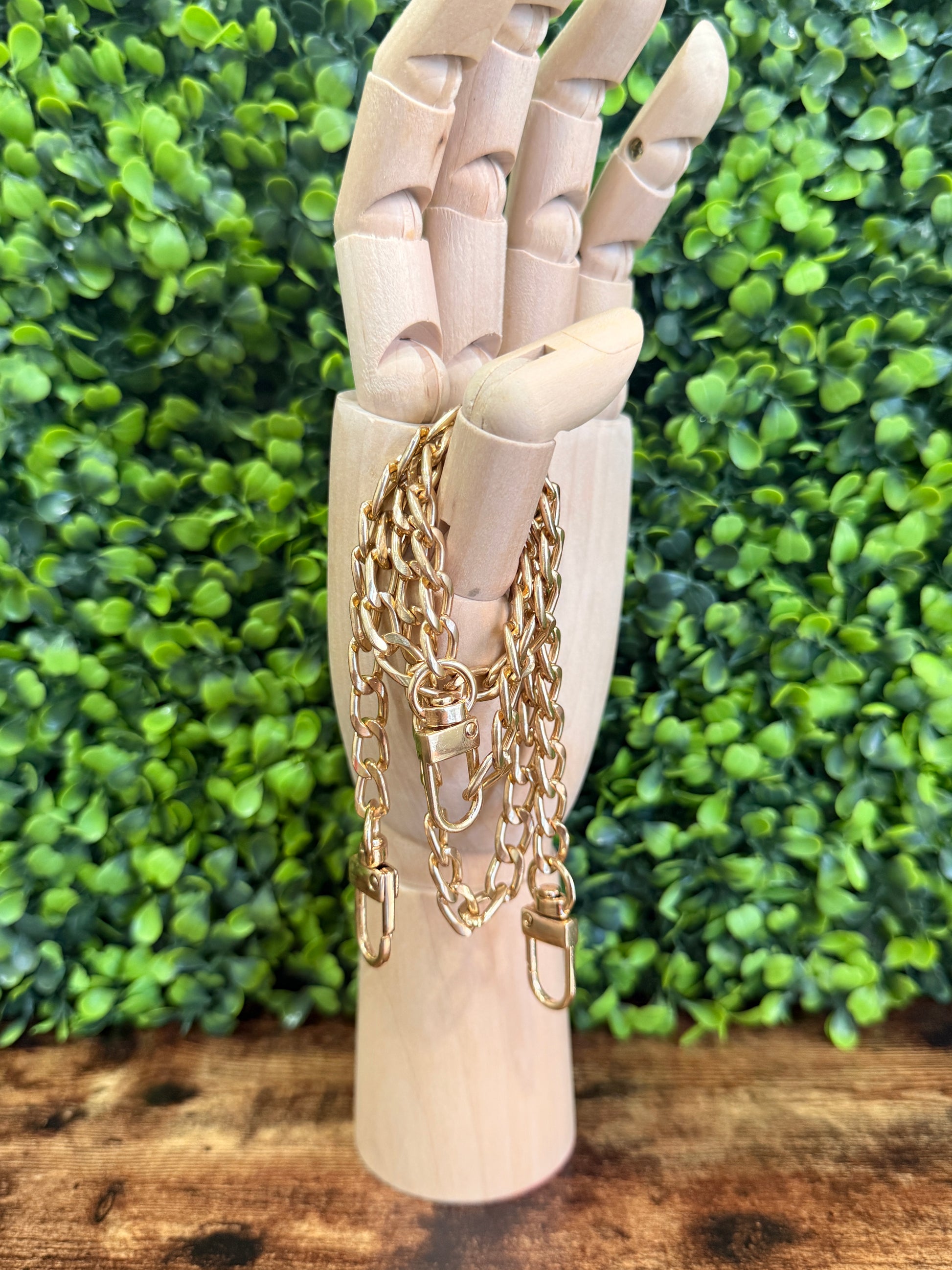 No-Brand Gold-Colored Chain Strap Set