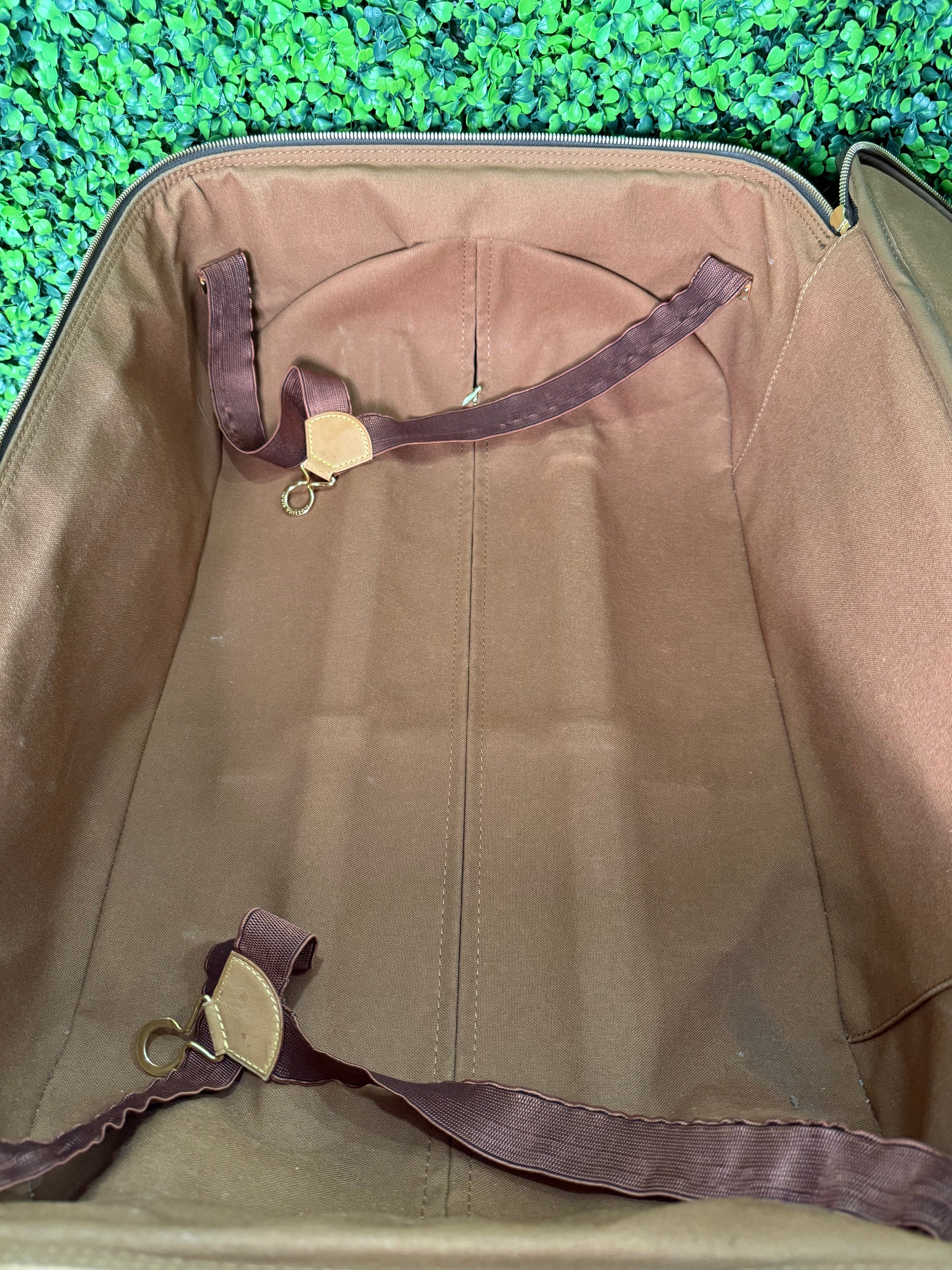 Louis Vuitton Pegase 55 Monogram