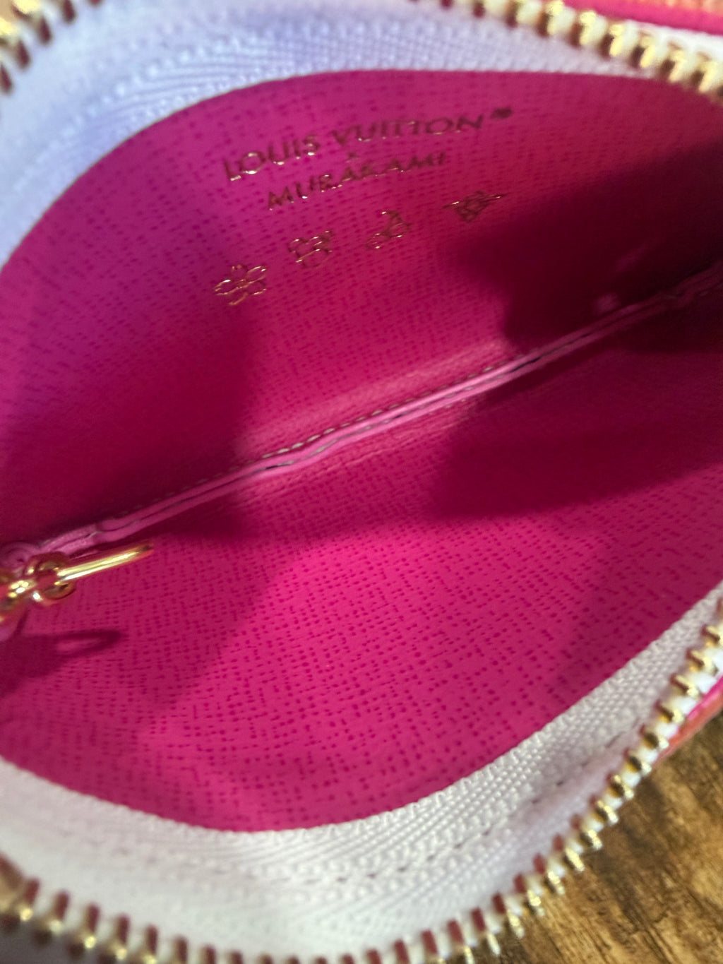 Louis Vuitton Pochette Cless Multicolor