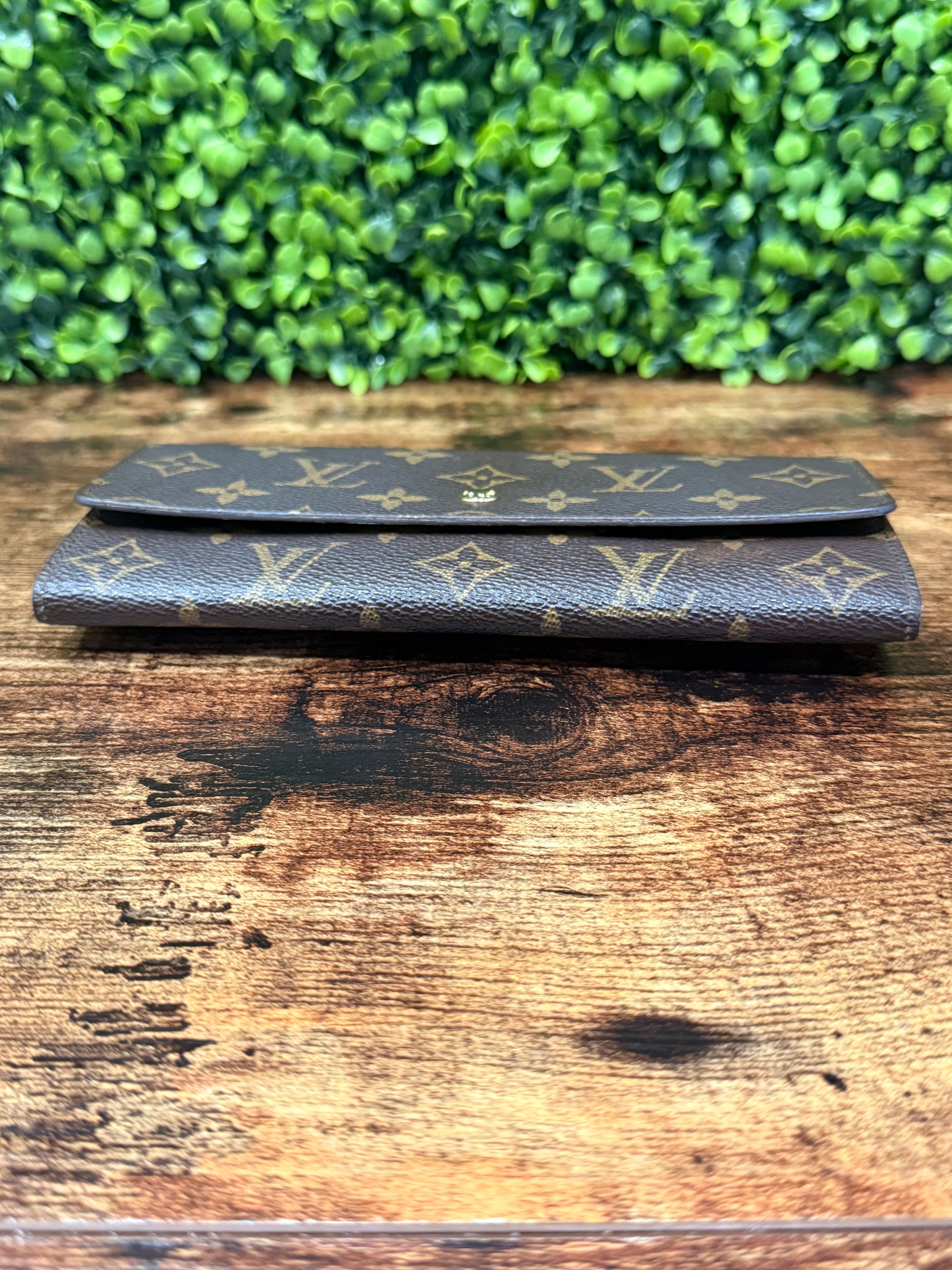 Louis Vuitton Sarah Wallet Monogram