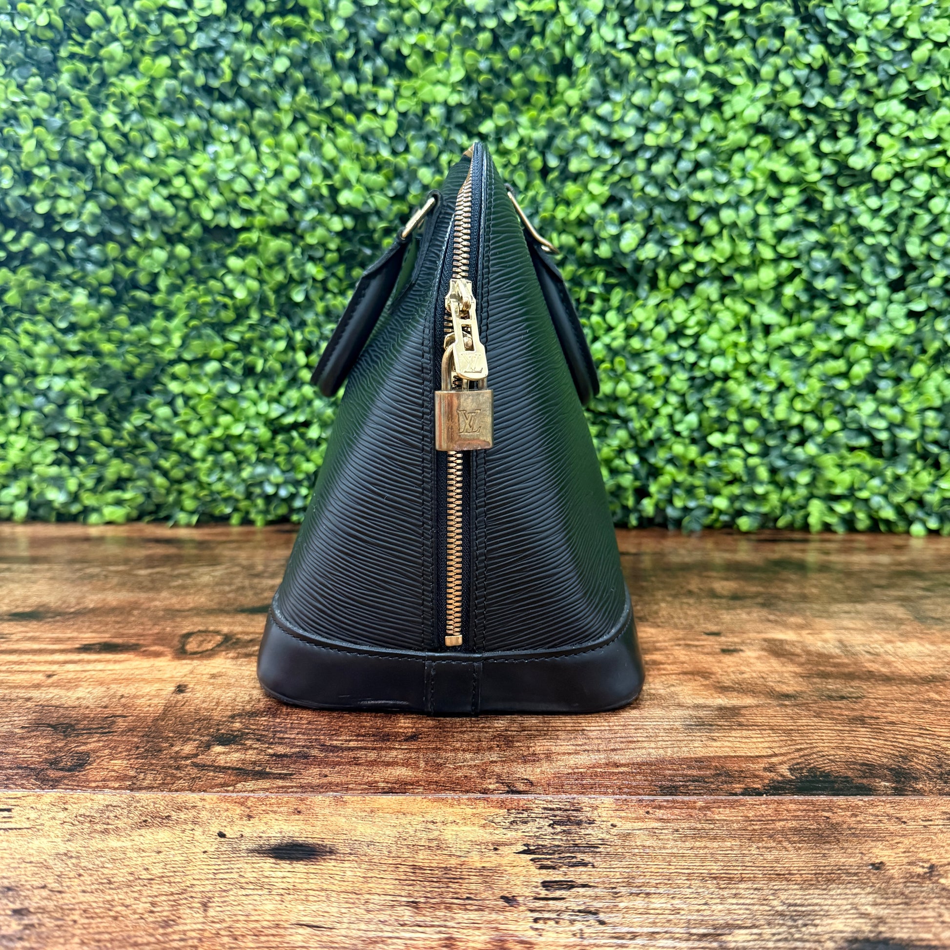 Louis Vuitton Black Alma PM Epi Leather