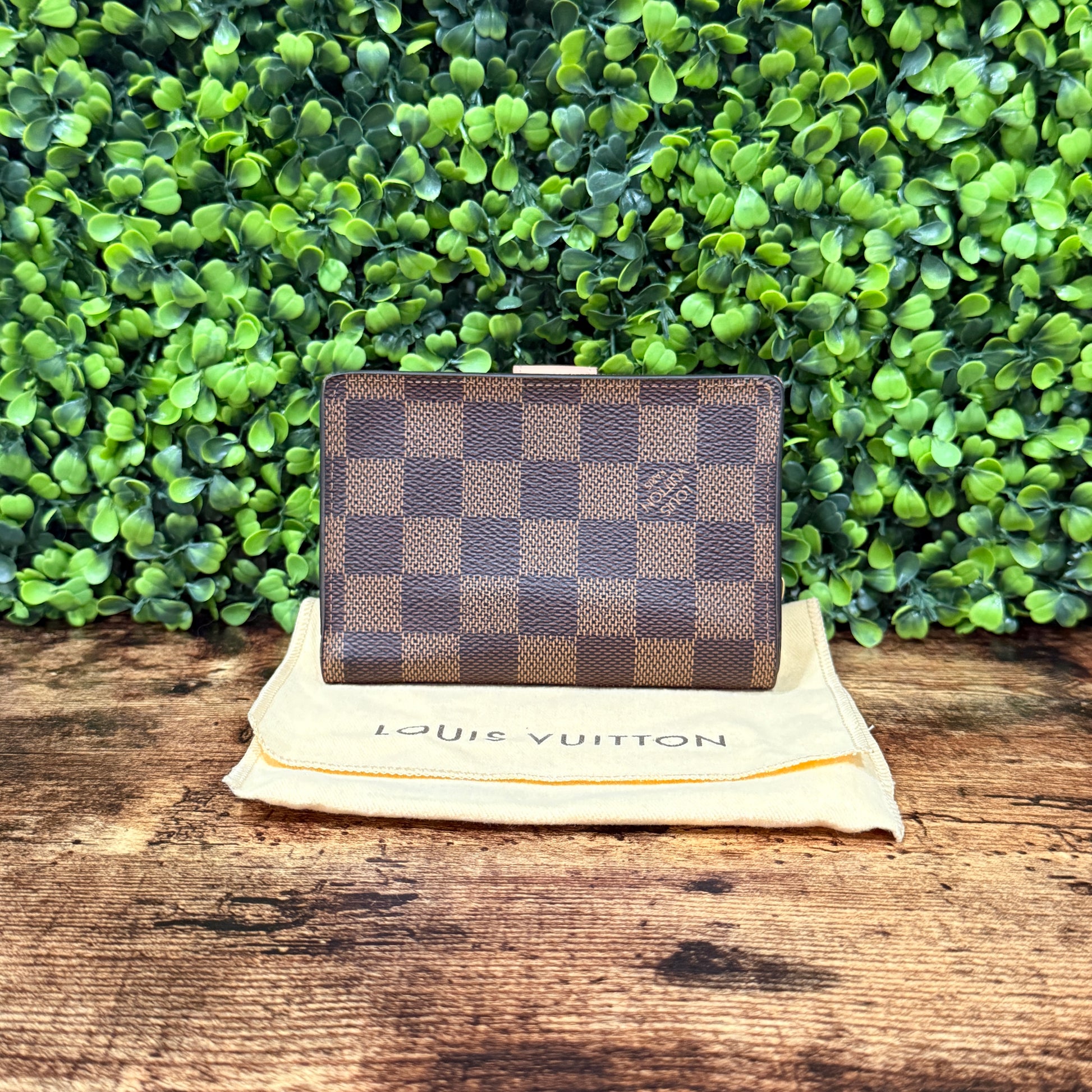 Louis Vuitton Juliette Wallet Damier Ebene
