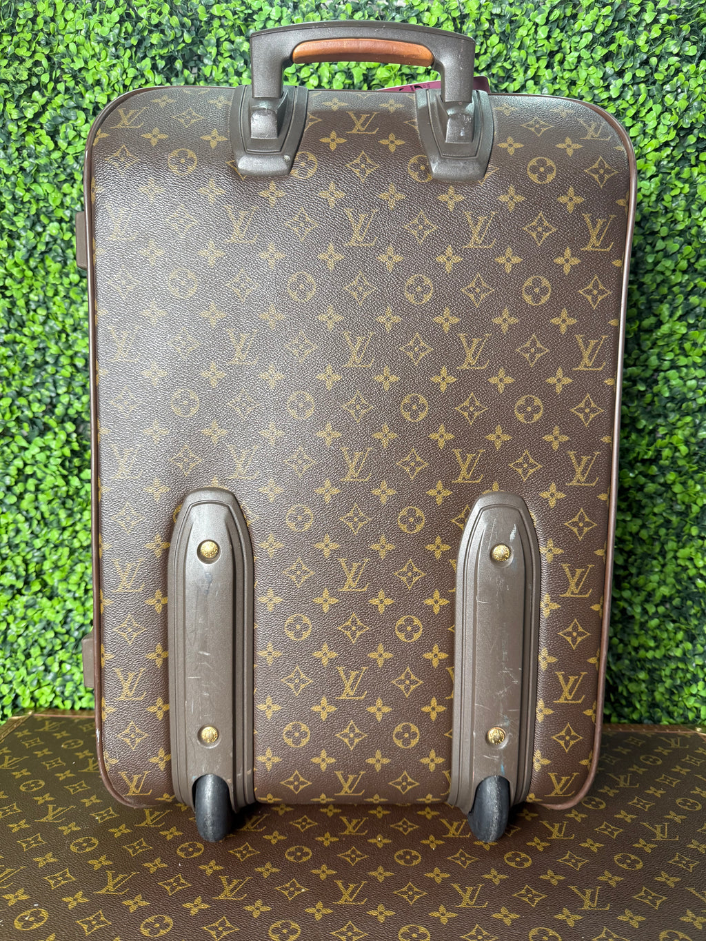 Louis Vuitton Pegase 55 Monogram