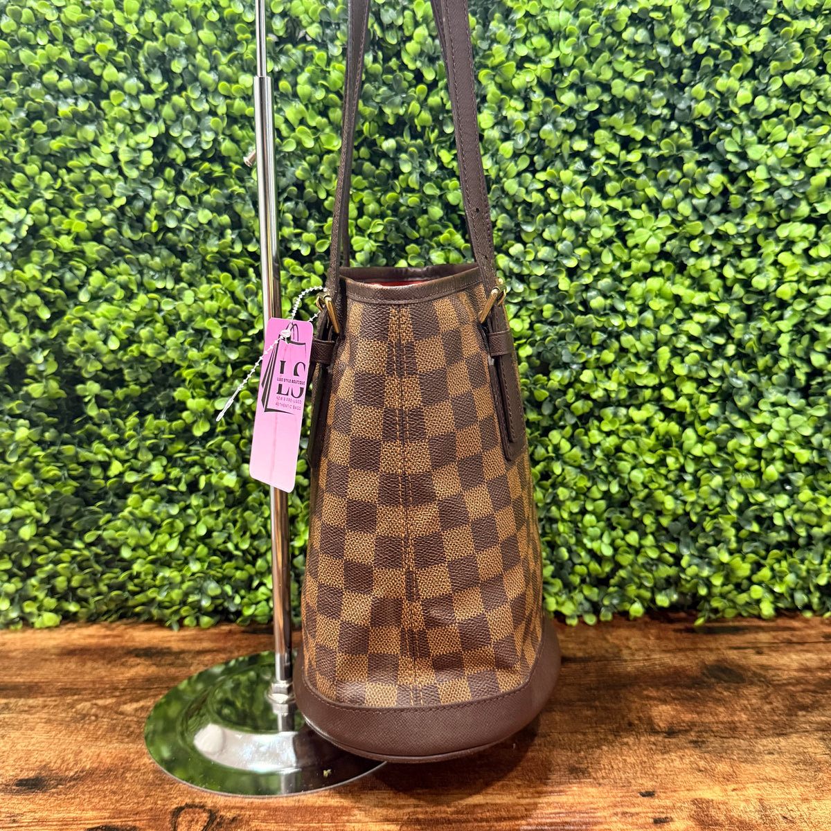 Louis Vuitton Marais Bucket Bag Damier Ebene