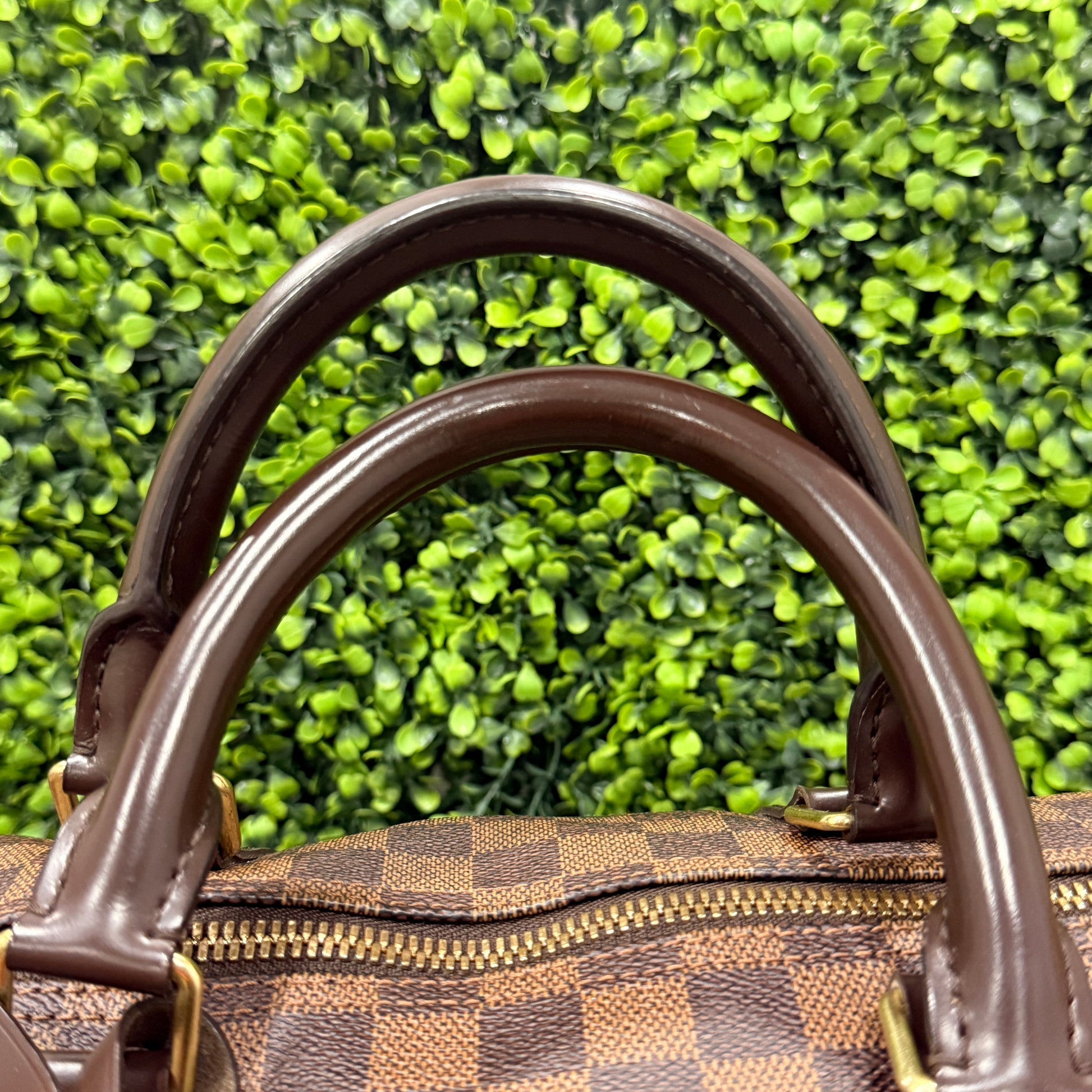 Louis Vuitton Keepall Damier Ebene w/Strap