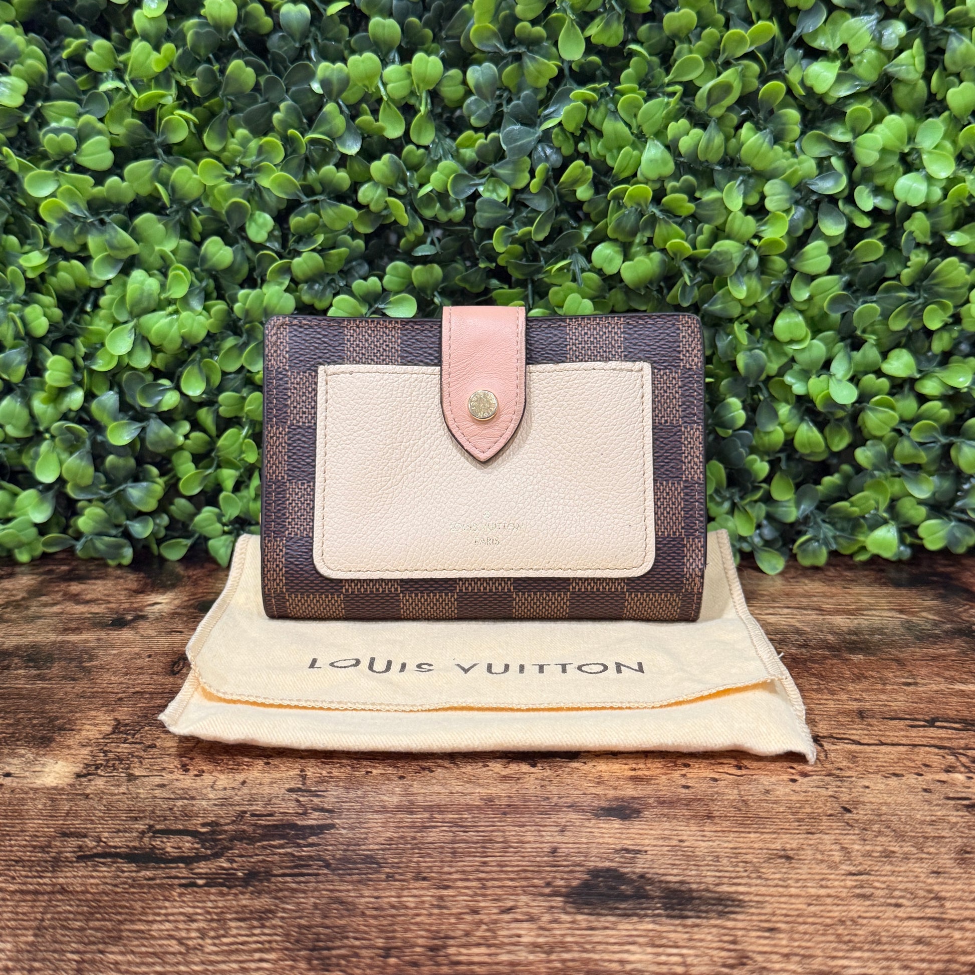 Louis Vuitton Juliette Wallet Damier Ebene