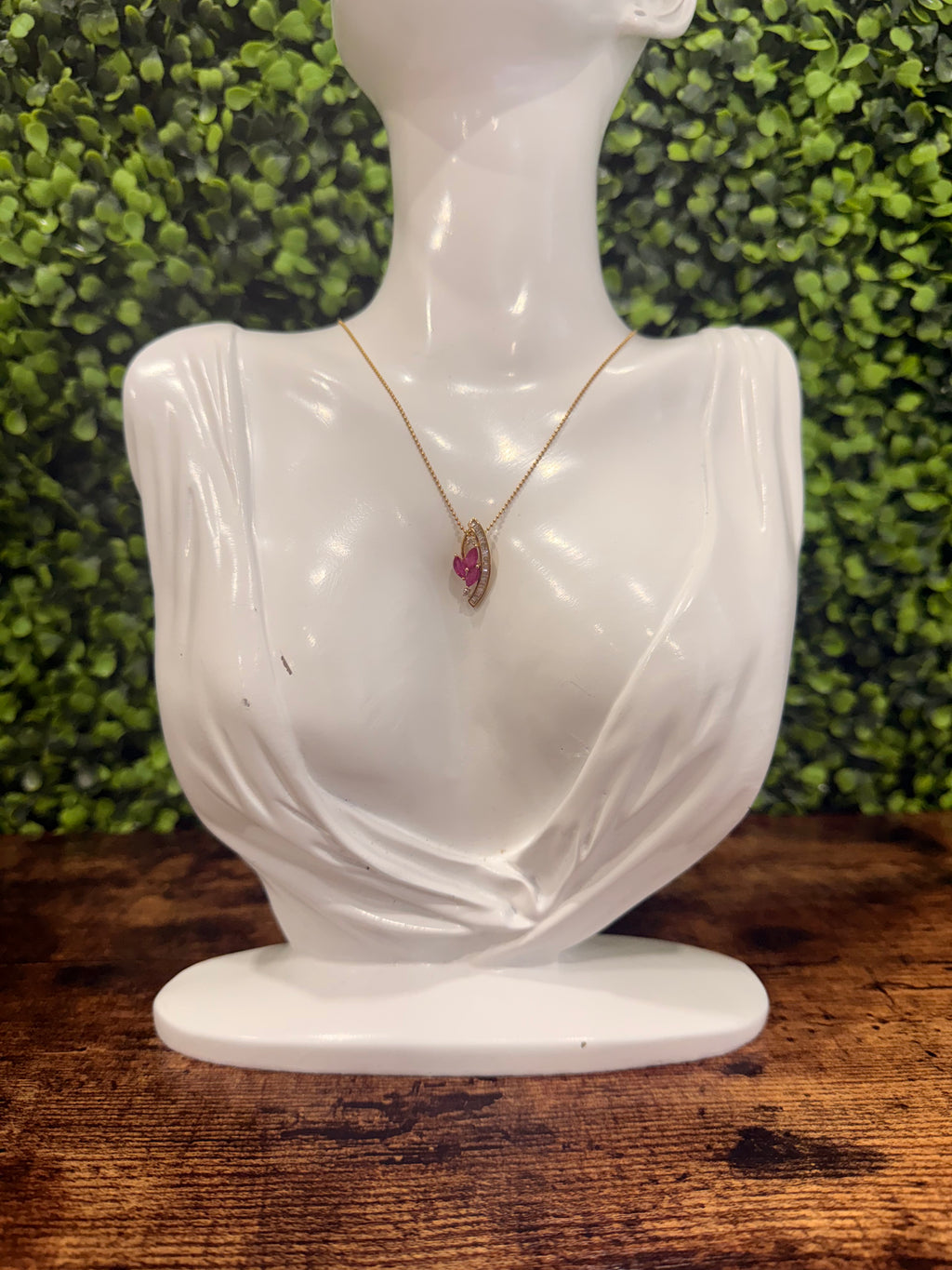 Necklace Yellow Gold 18K w/Rubies & Diamonds