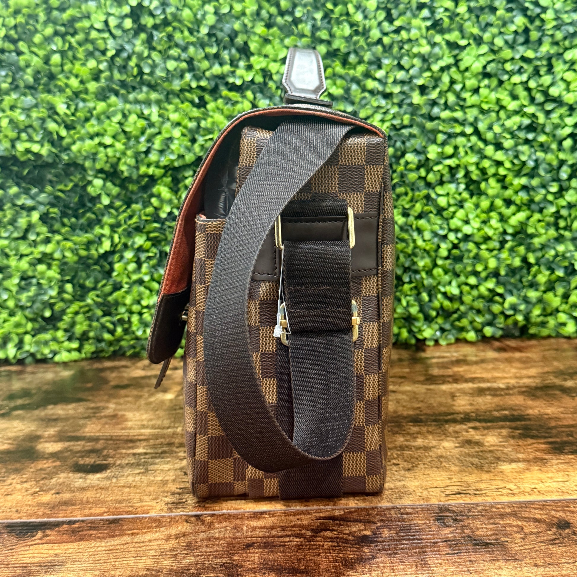 Louis Vuitton Damier Ebene Broadway Messenger Bag