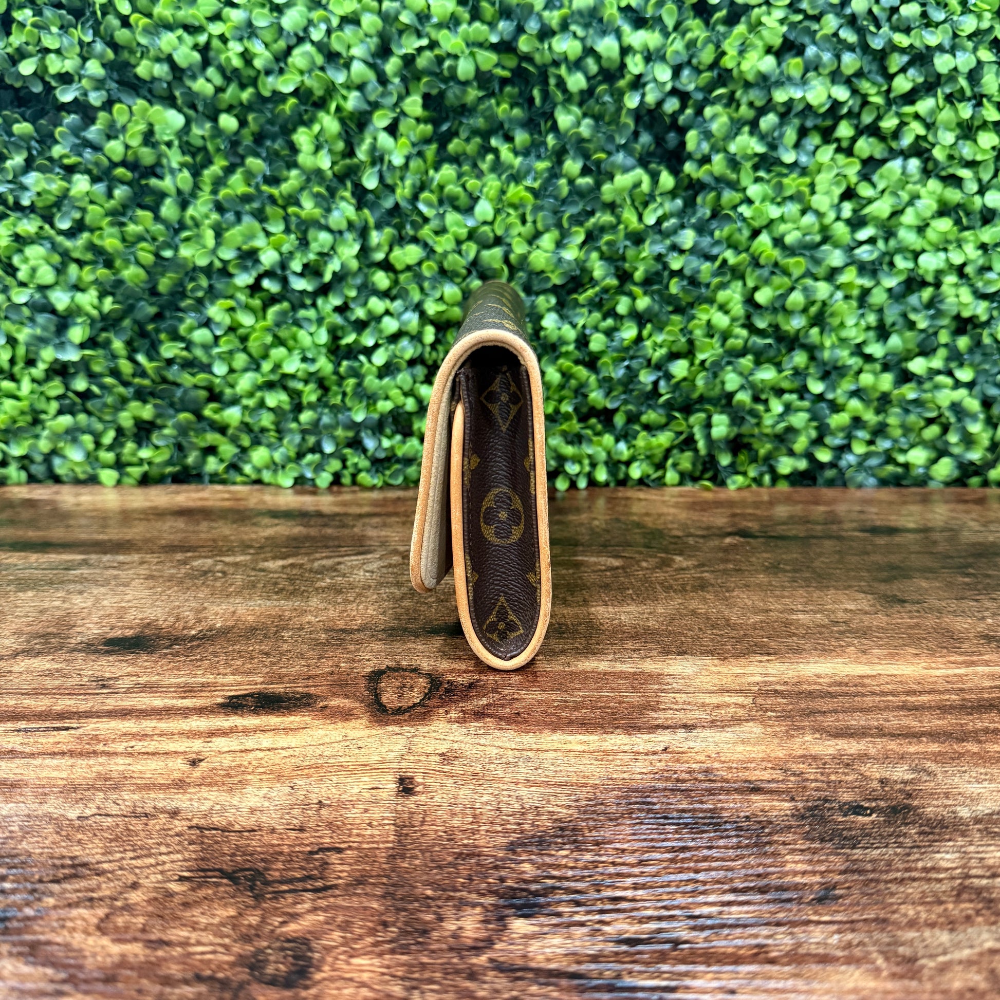 Louis Vuitton Monogram Pochette Twin GM