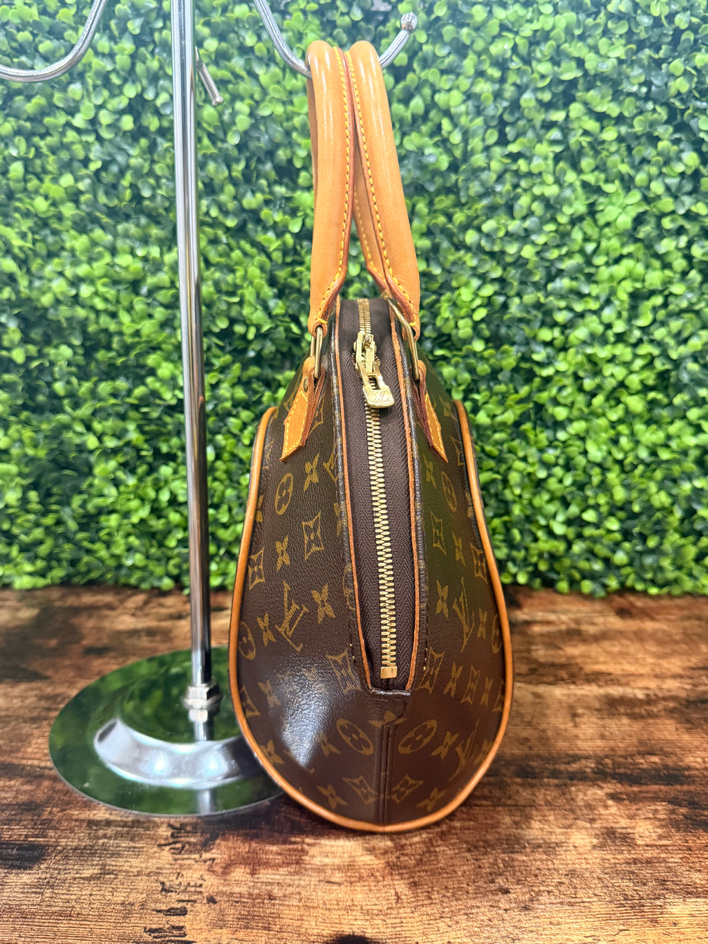 Louis Vuitton Ellipse PM Monogram