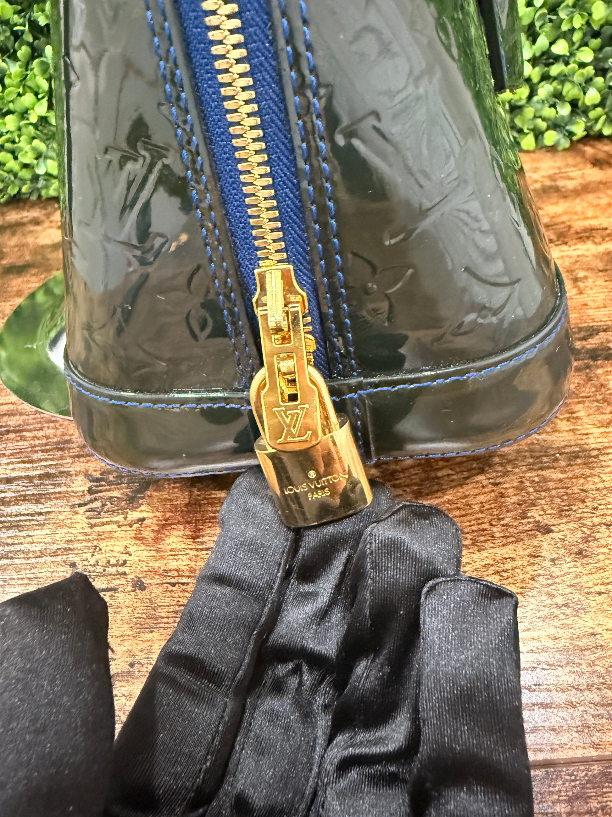 Louis Vuitton Alma Vernis Patent Monogram