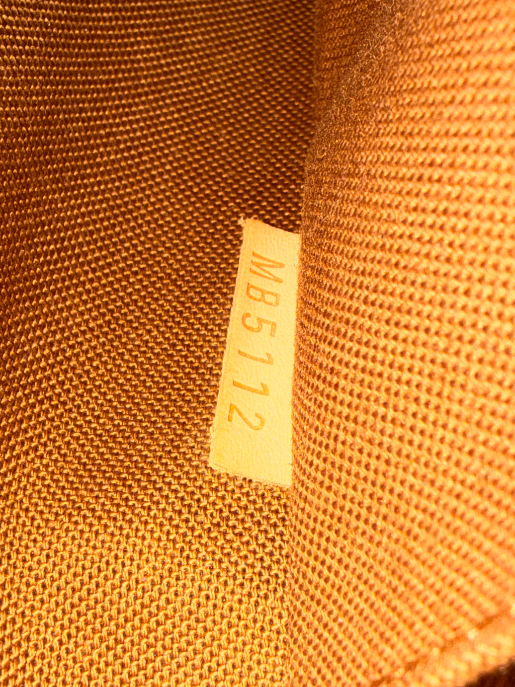 Louis Vuitton Monogram Vintage Saumur 25