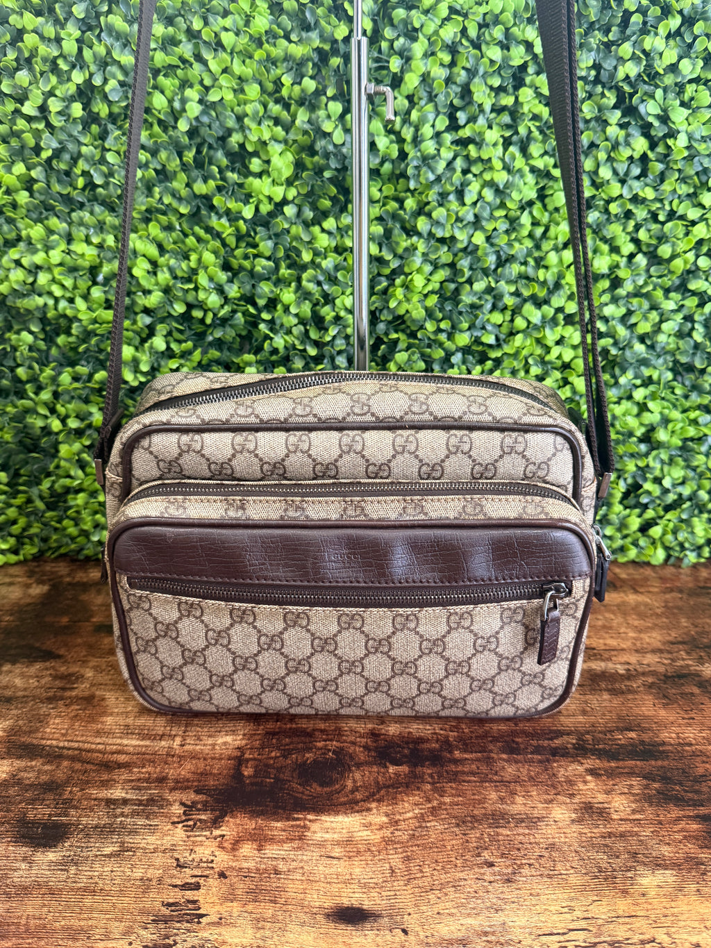 Gucci GG Supreme Messenger Bag