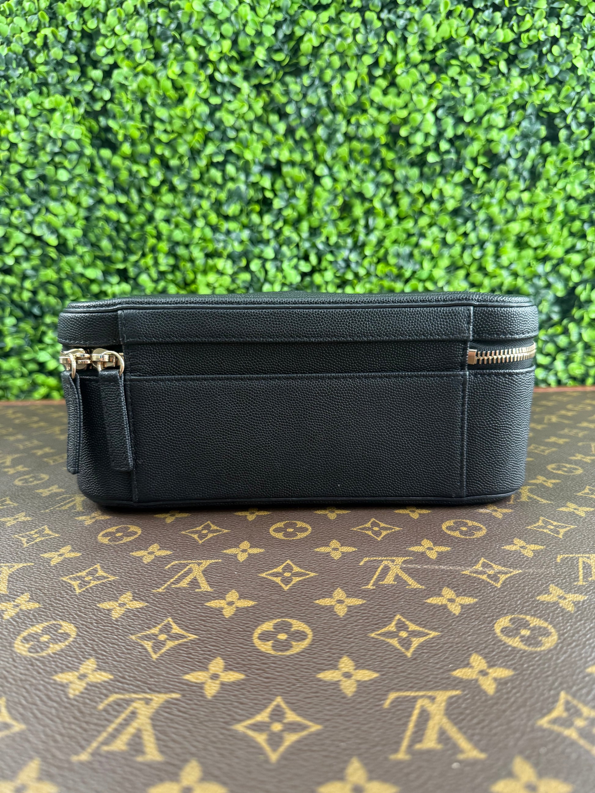 Chanel Filigree Quilted Caviar Vanity Case