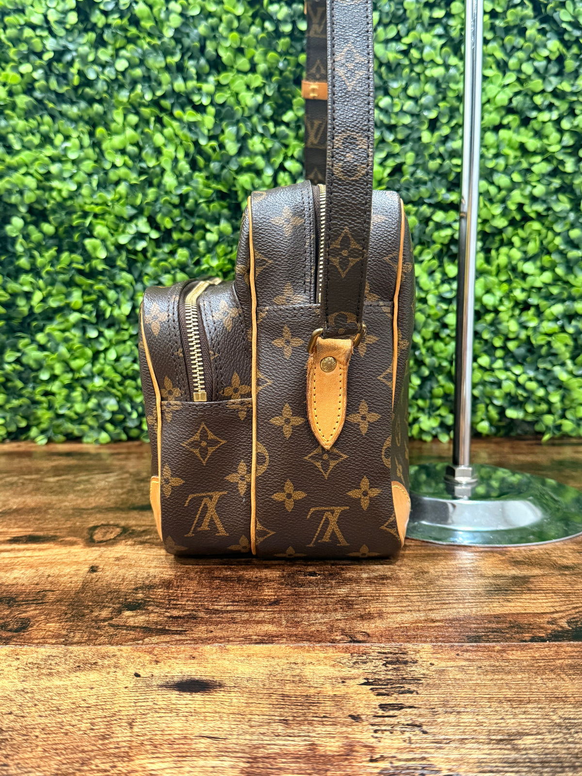 Louis Vuitton Nil GM Monogram Archive
