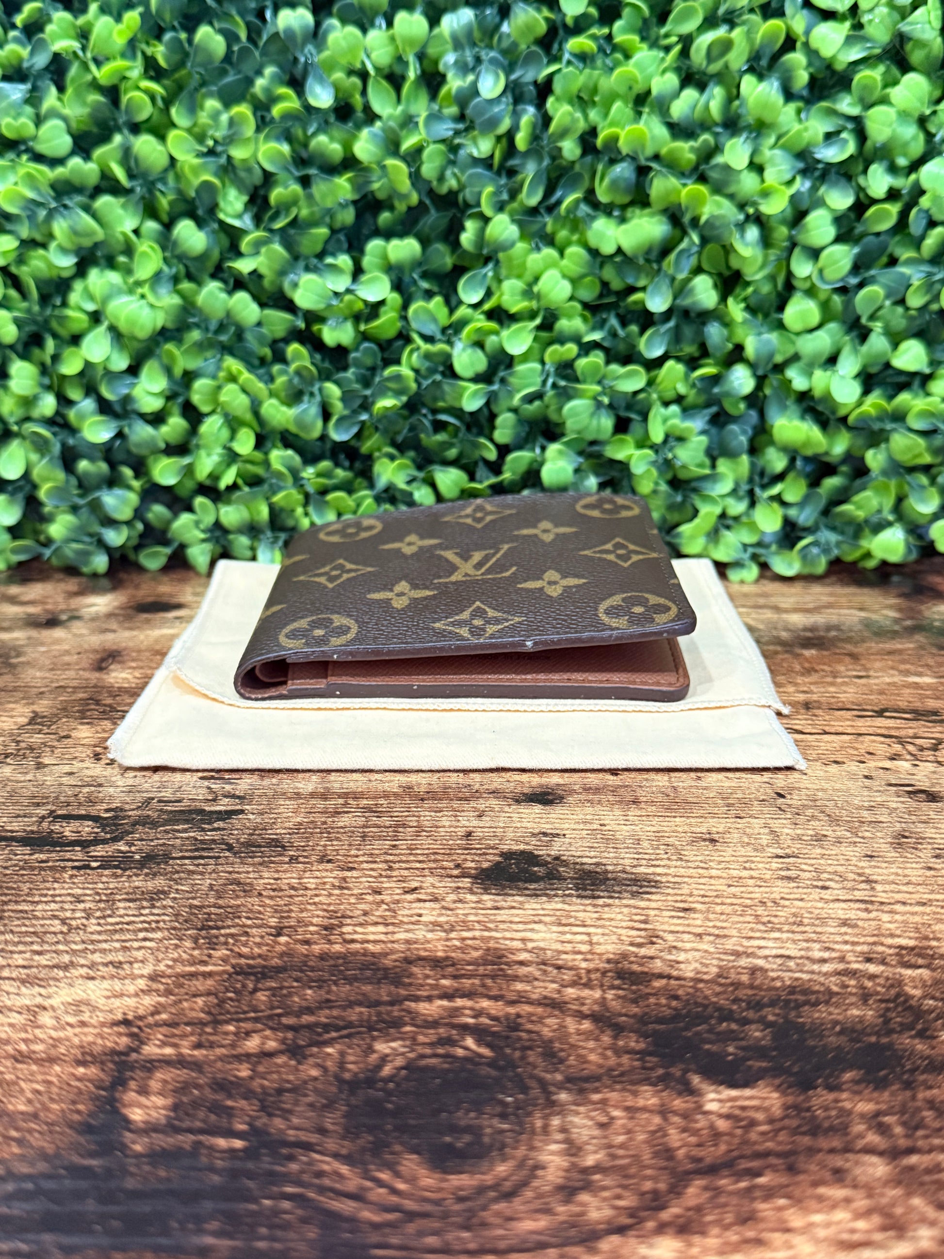 Louis Vuitton Marco Wallet Monogram