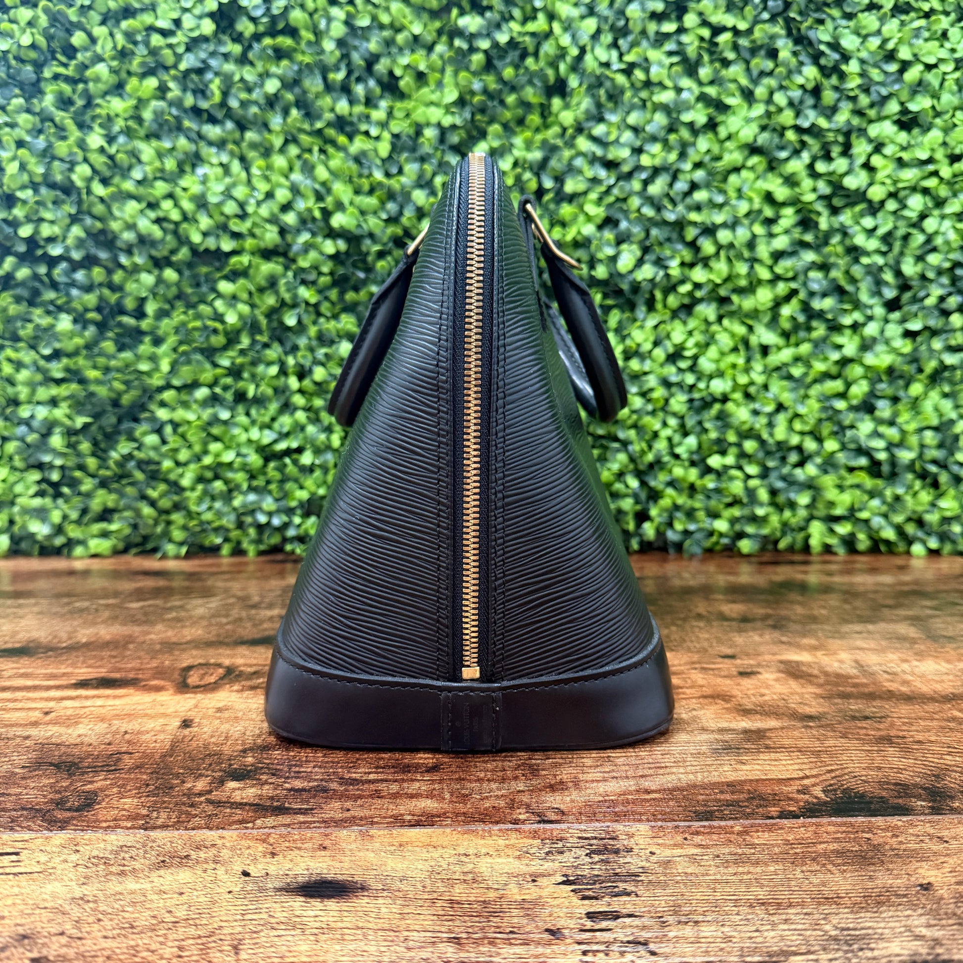 Louis Vuitton Black Alma PM Epi Leather