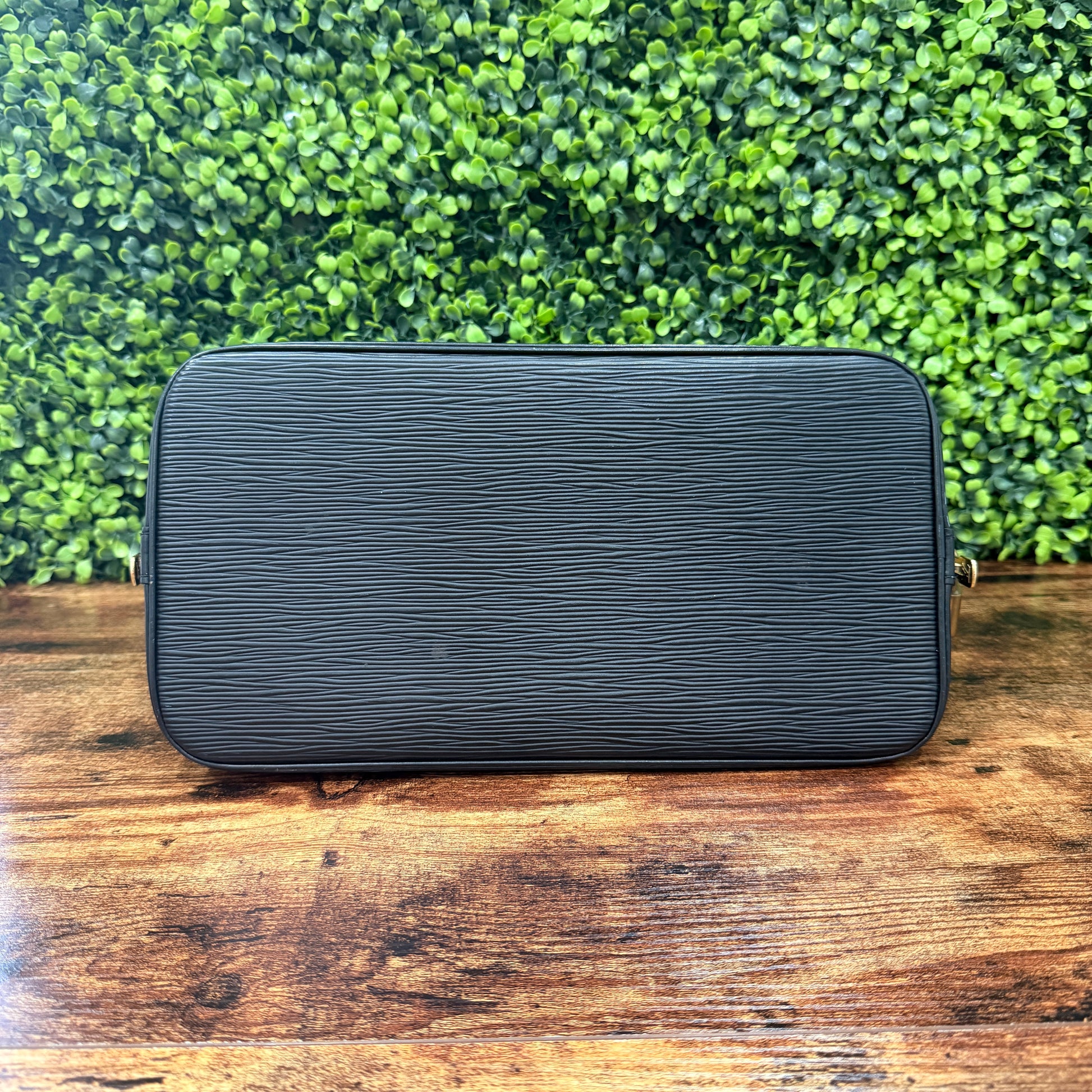 Louis Vuitton Black Alma PM Epi Leather