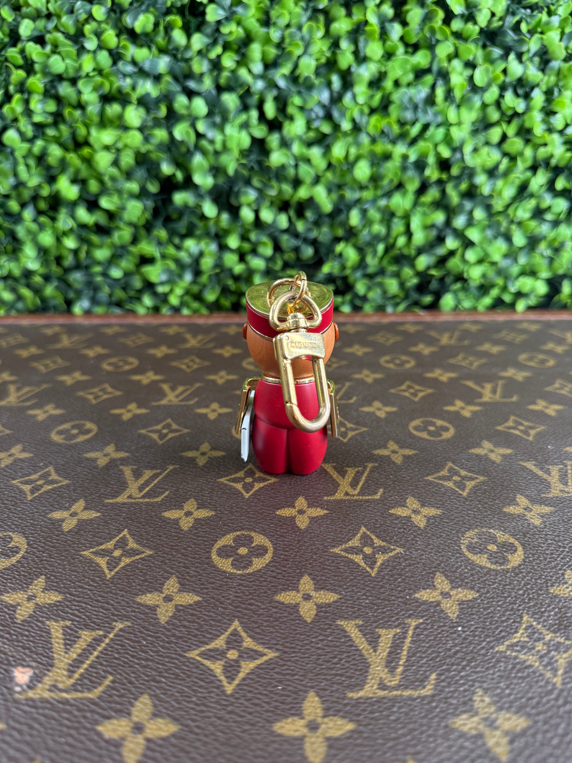 Louis Vuitton Gaston Charm