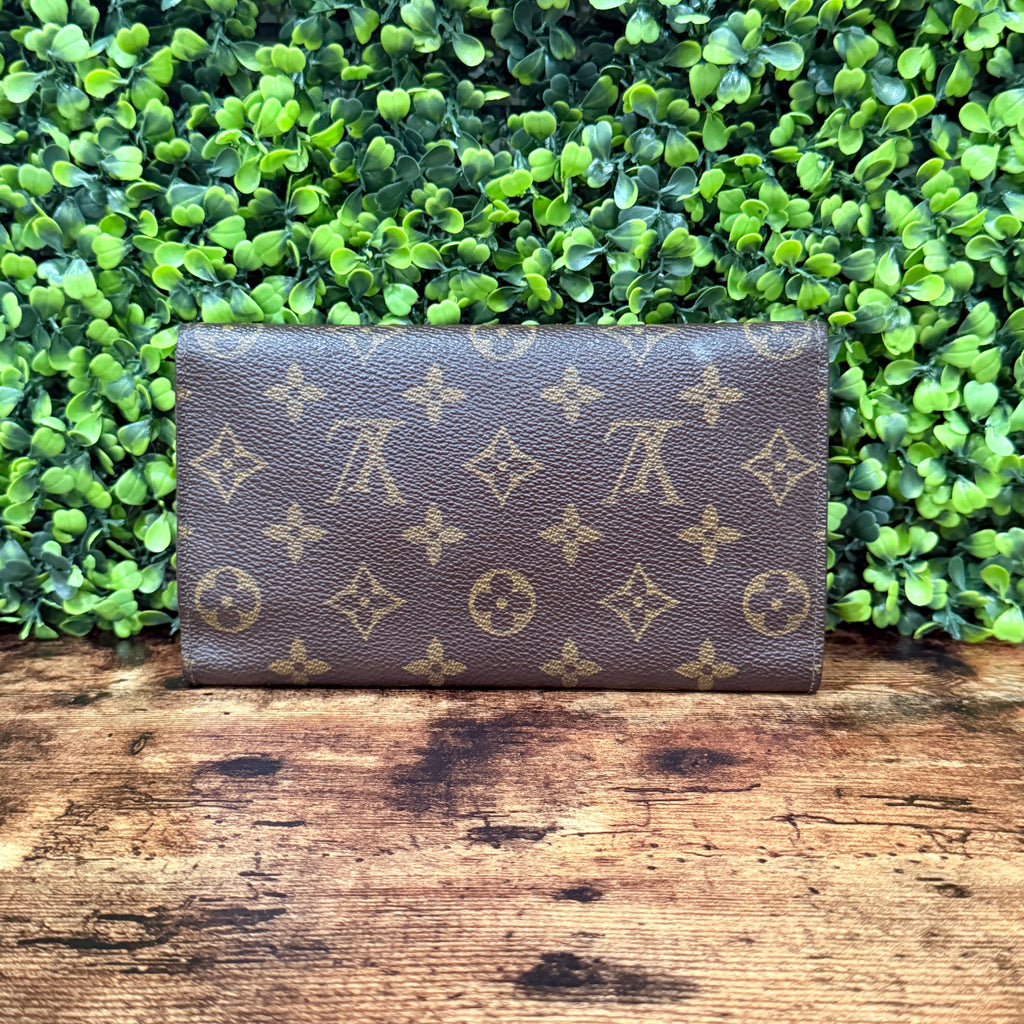 Louis Vuitton Sarah Wallet International Monogram