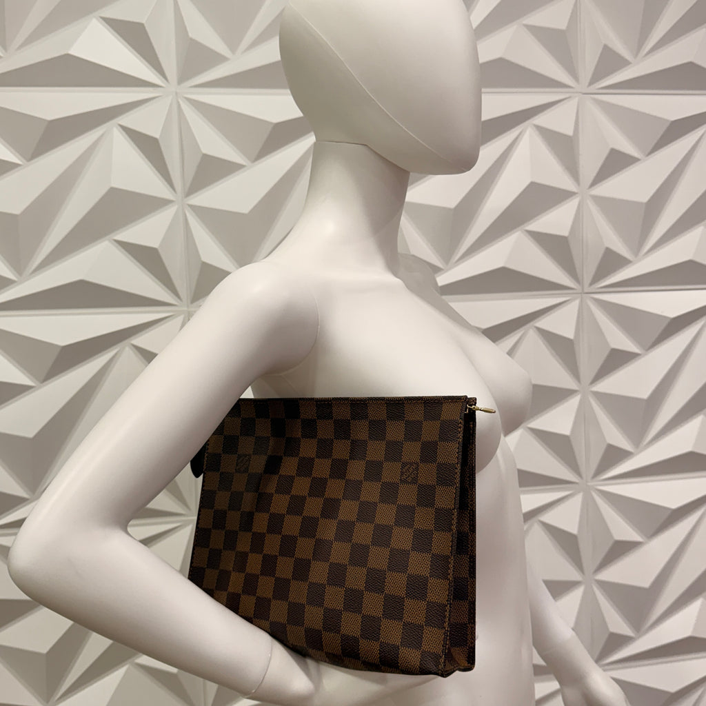 Louis Vuitton Damier Ebene Toiletry Pouch 26