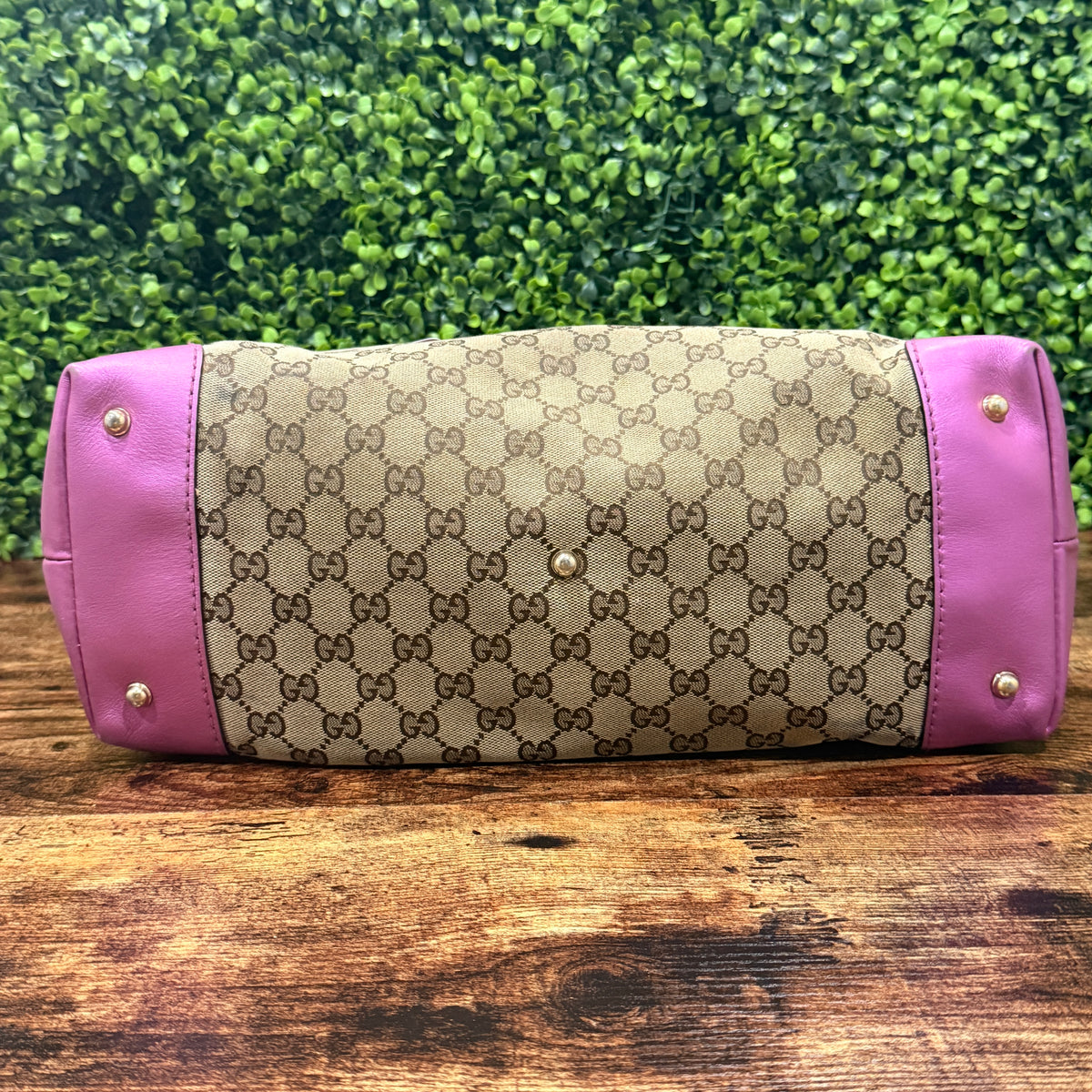 Gucci GG Canvas Heart Bit Pink