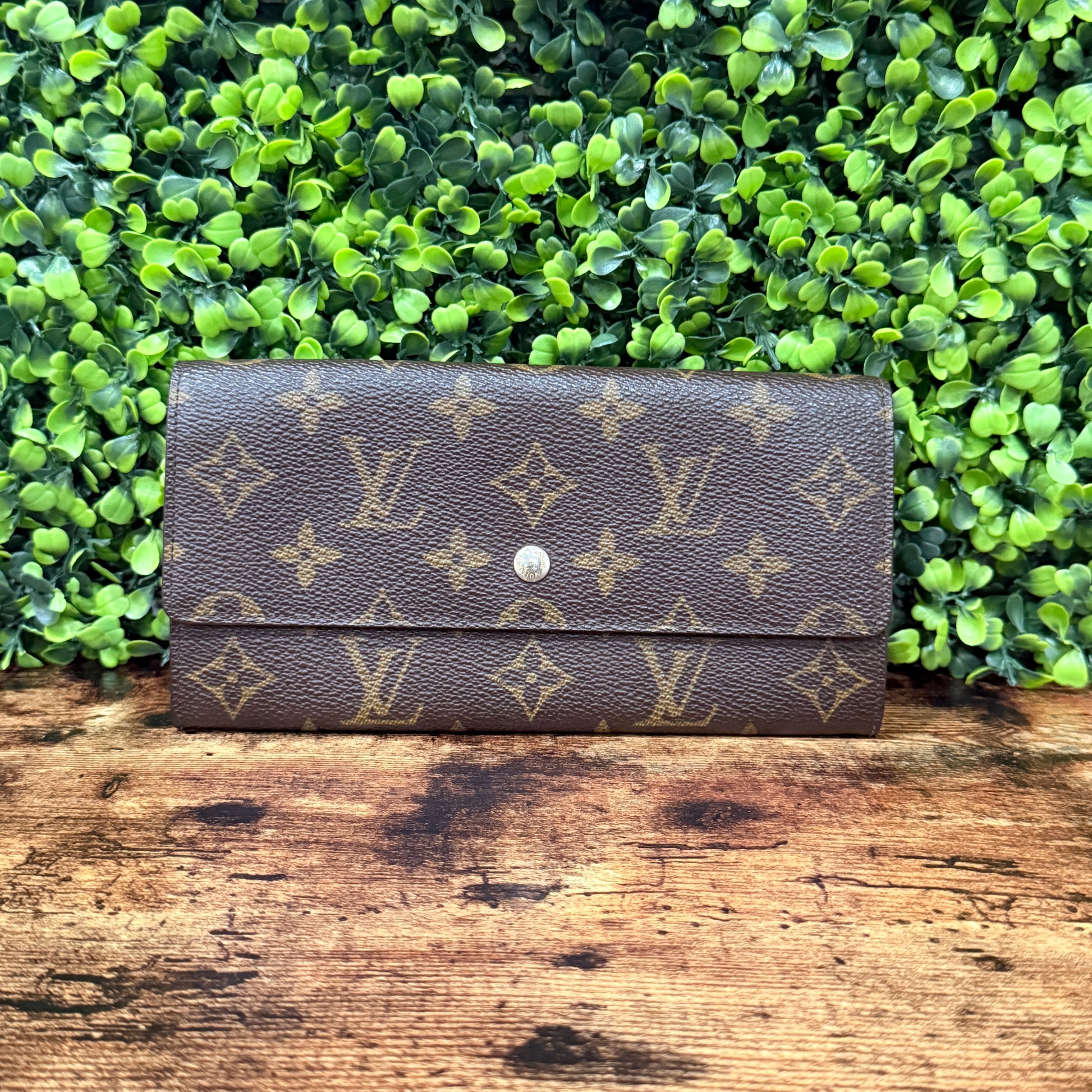 Louis Vuitton Portefeuille Sarah Wallet Monogram