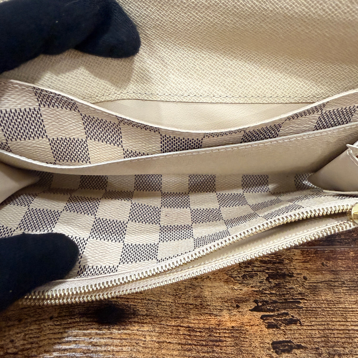 Louis Vuitton Emilie Wallet Azur