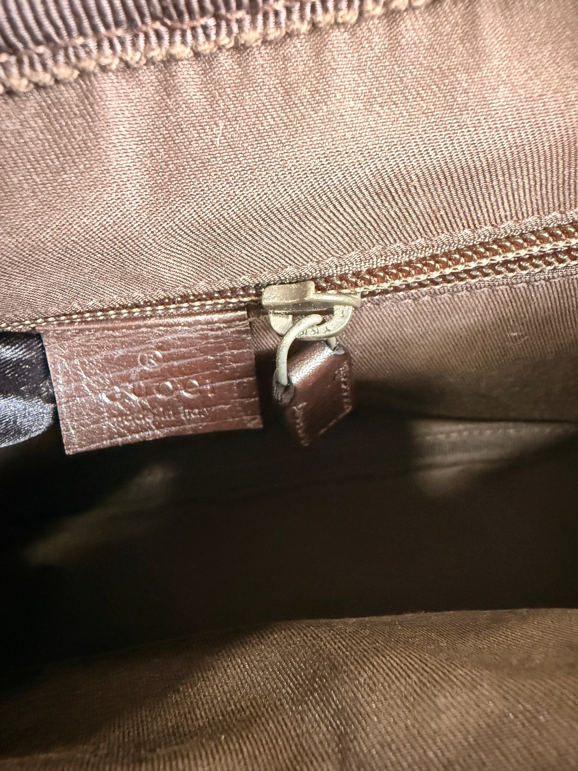 Gucci GG Supreme Messenger Bag