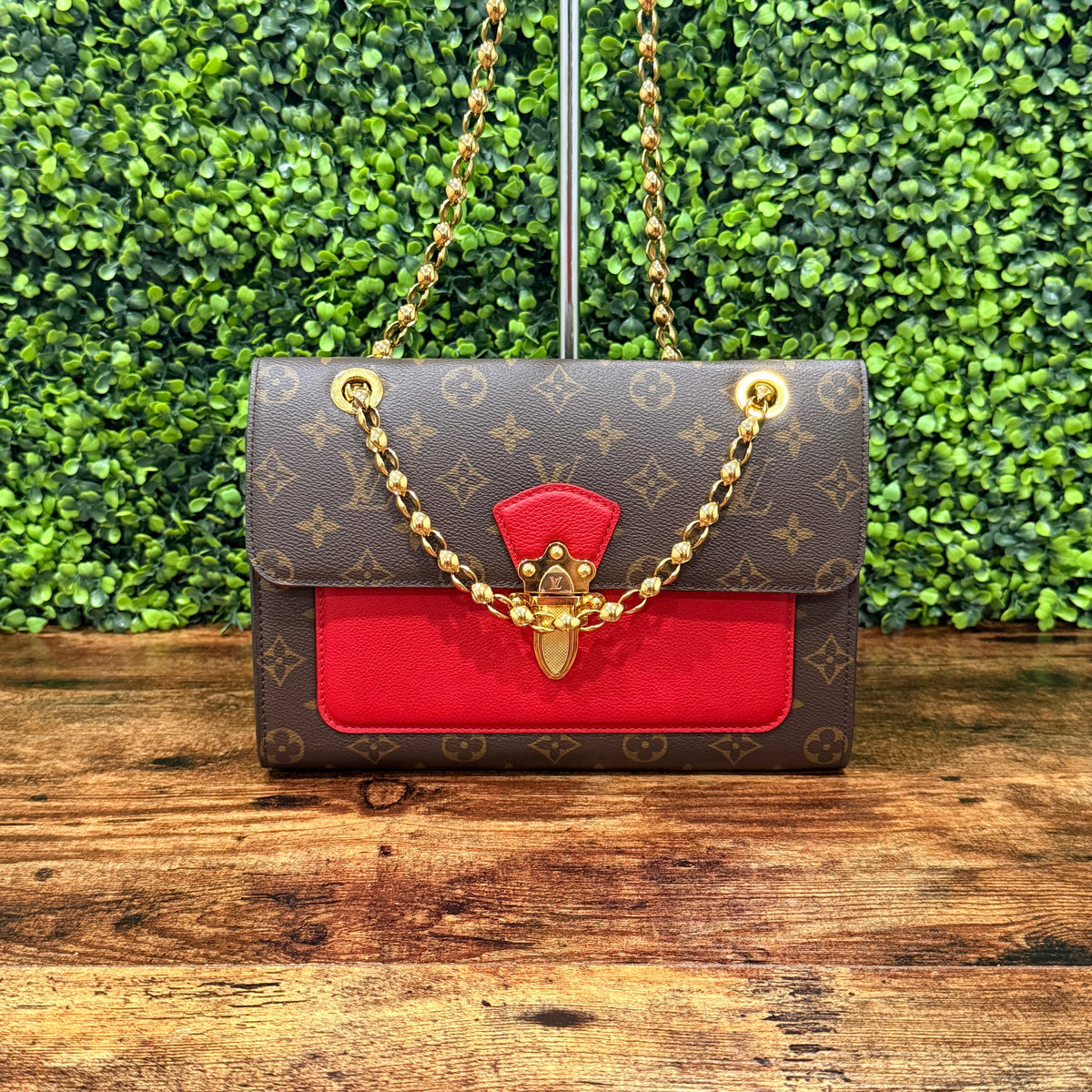 Louis Vuitton Victoire Monogram Cerise