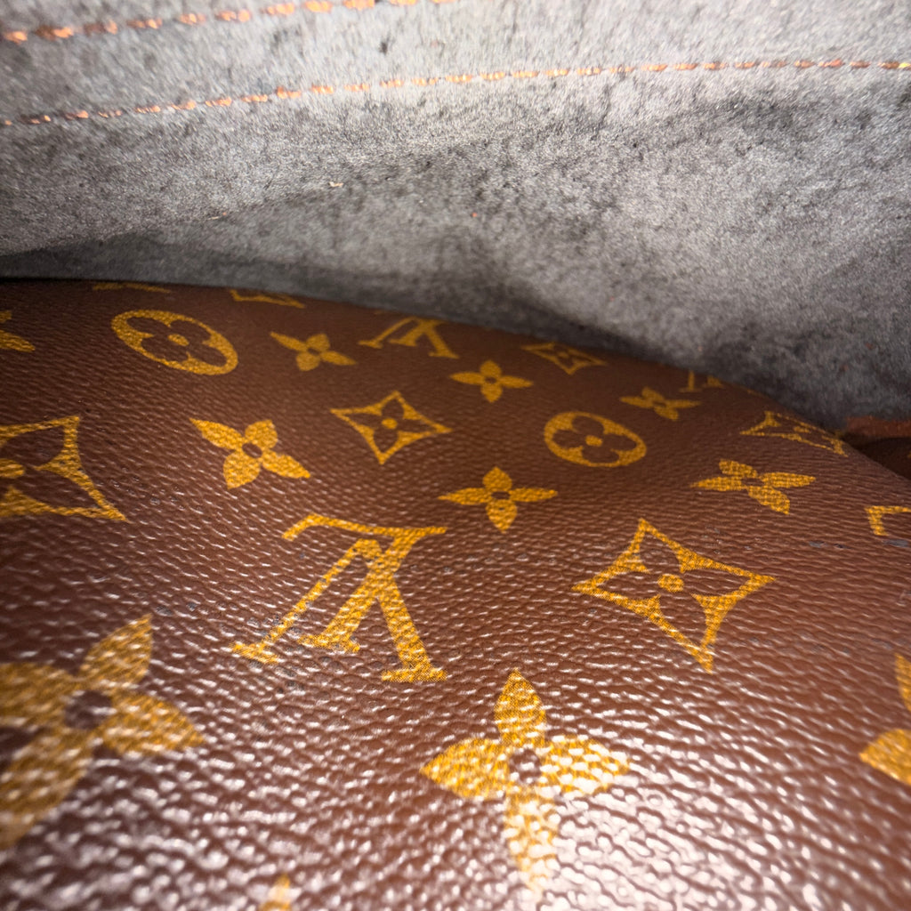 Louis Vuitton Monogram Trocadero 30